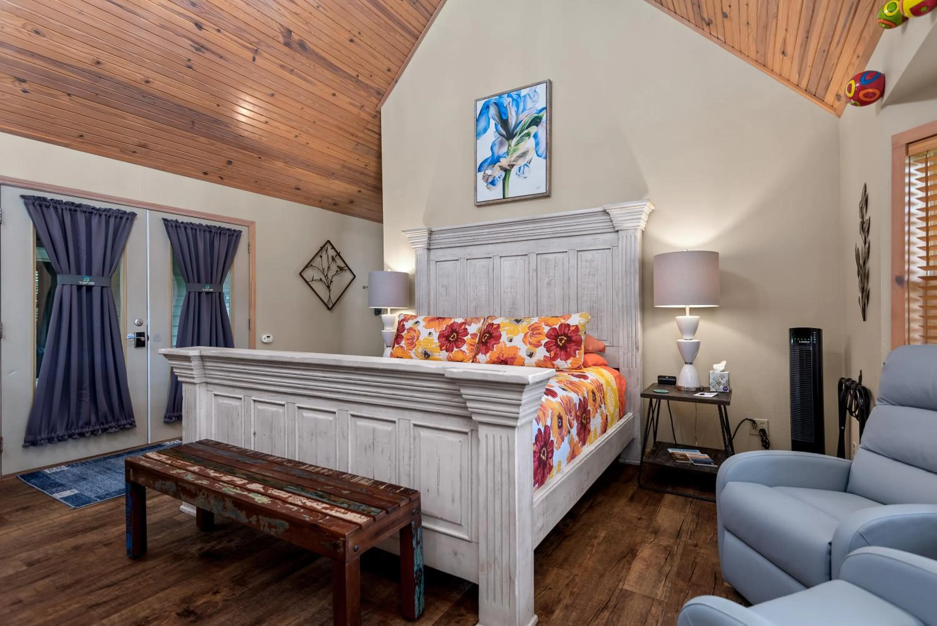 View (from property/room), Bed in The Woods Cabins