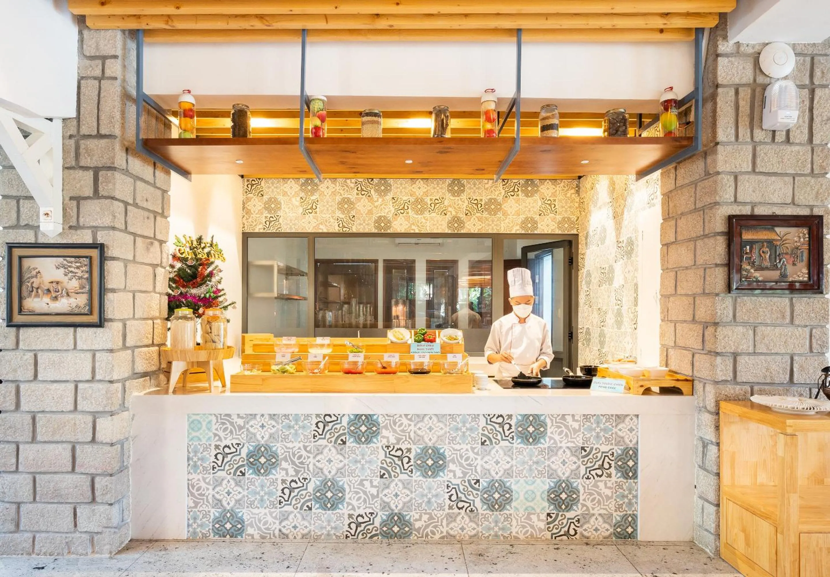 Restaurant/places to eat in Hoang Ngoc Beach Resort