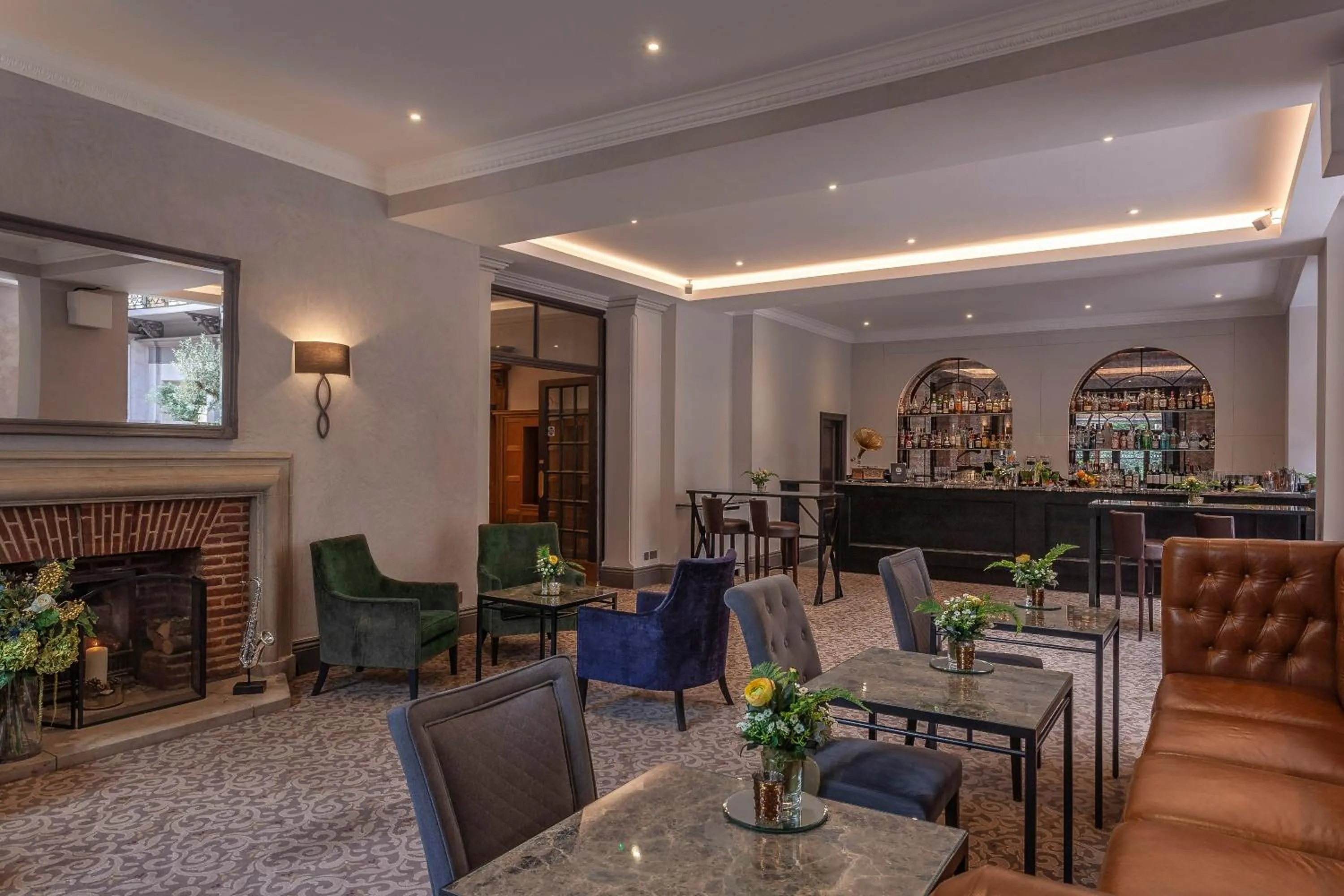 Lounge or bar in Oatlands Park Hotel