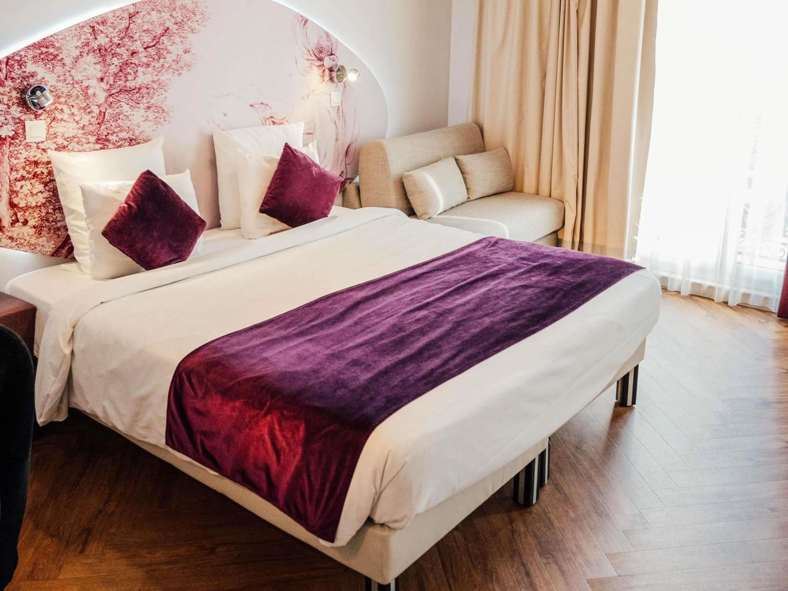 Bedroom, Bed in Mercure Paris Bastille Marais