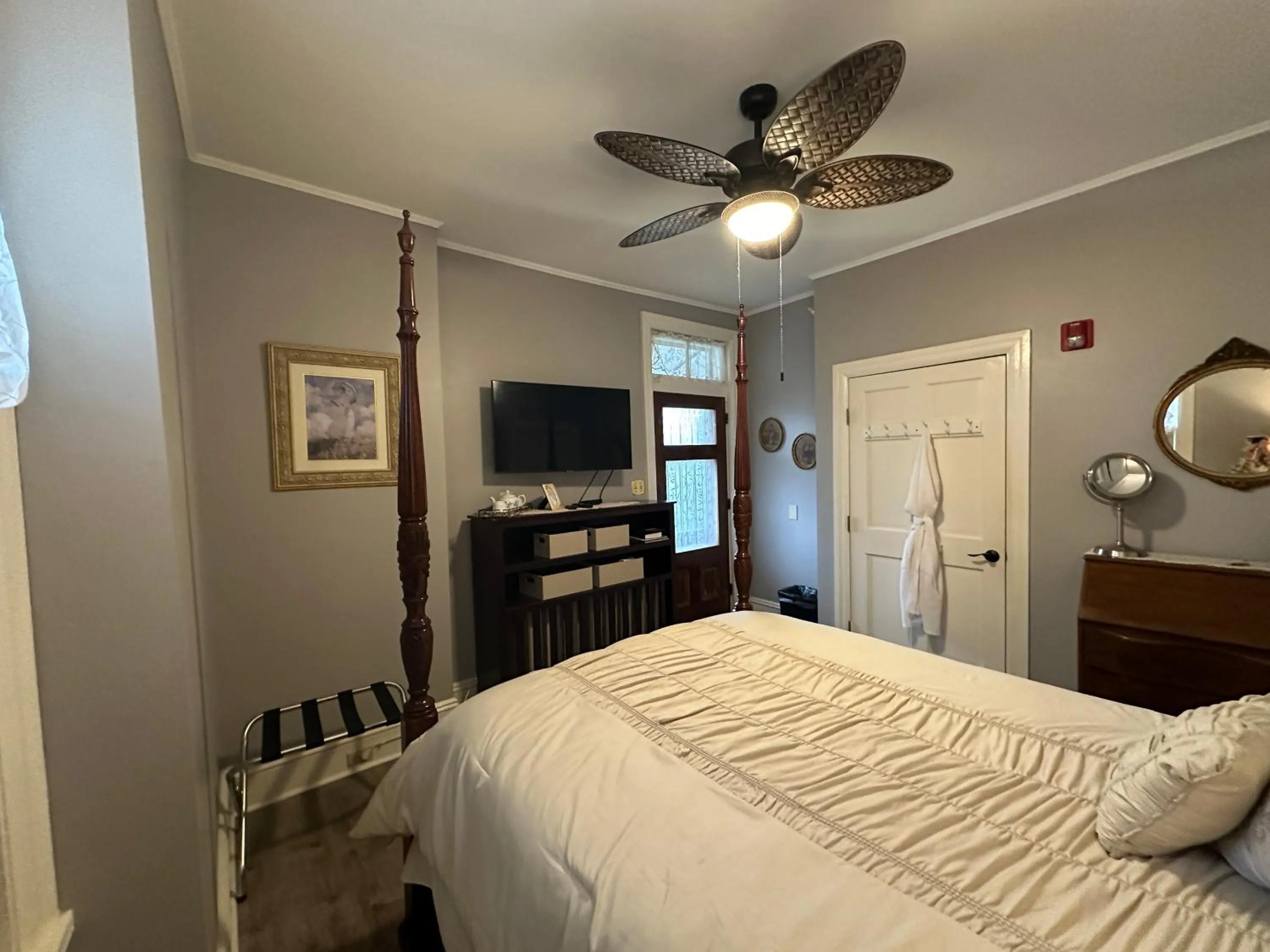 Bed in Susquehanna Manor Inn