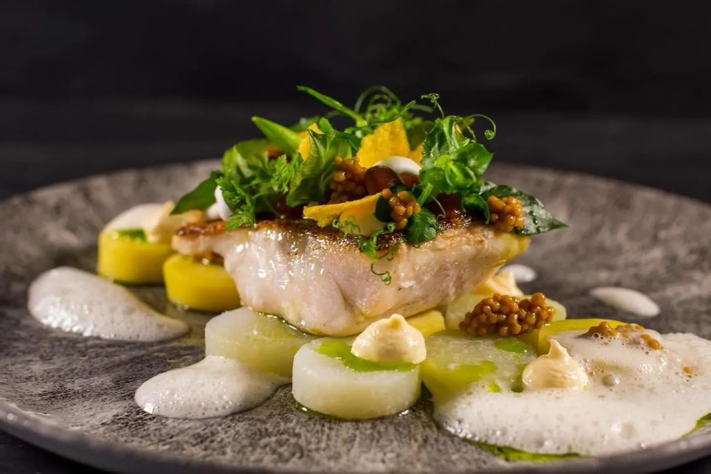 Restaurant/places to eat in Hotel und Restaurant Burg Schnellenberg