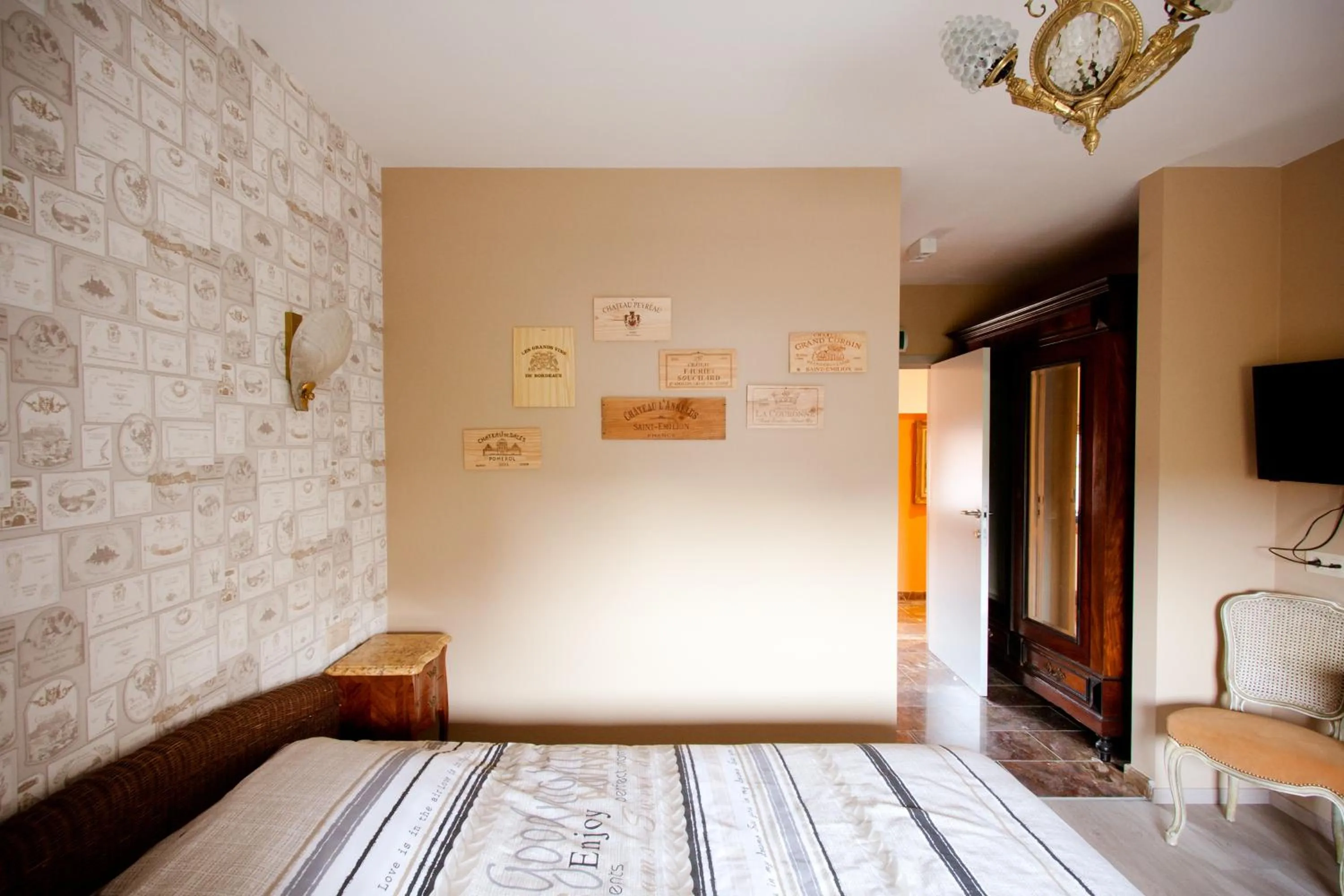 Bed in Shangrilaherzele