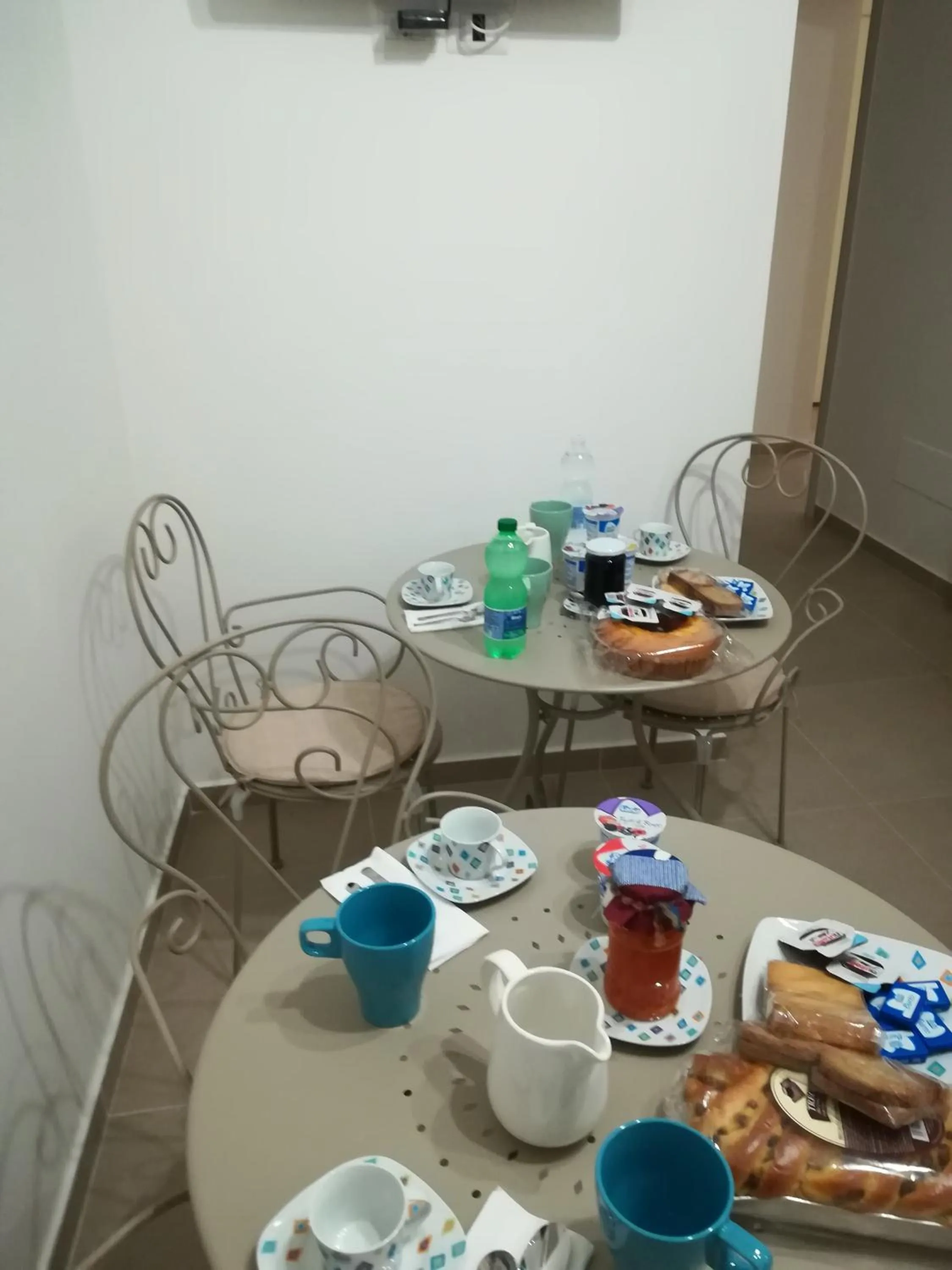 Italian breakfast in Il Covo delle Civette