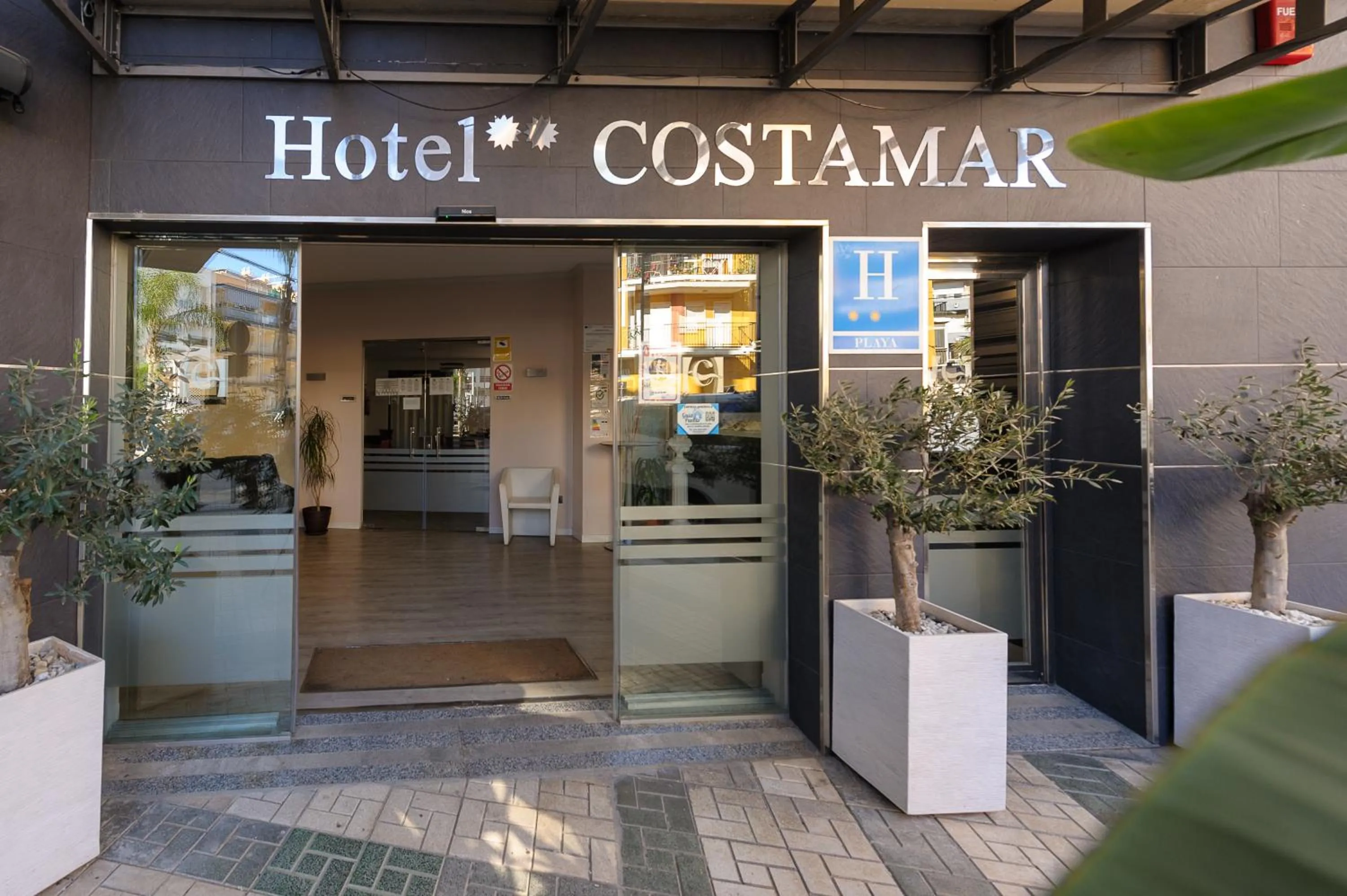 Facade/entrance in Hotel Costamar