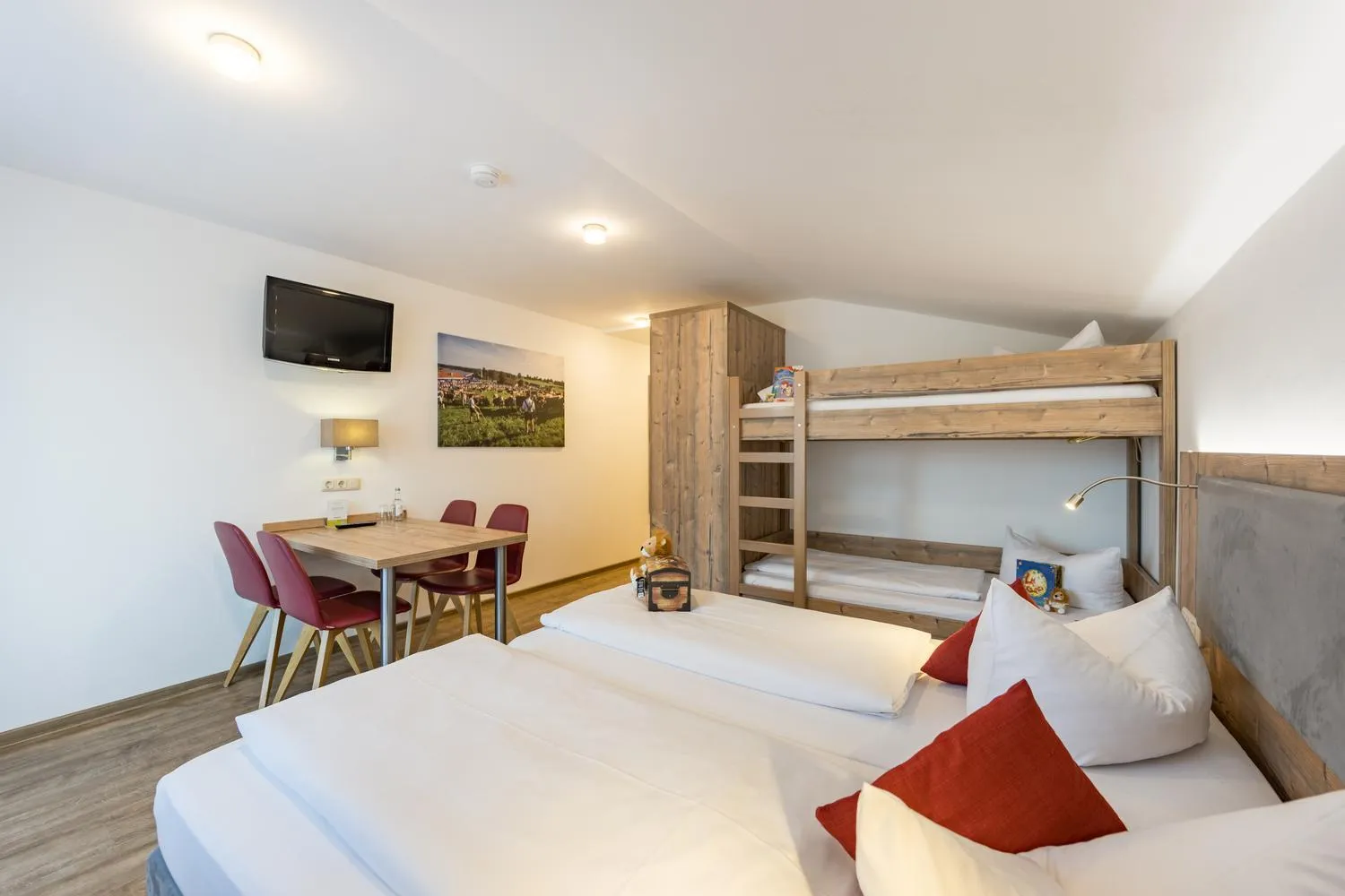 Bedroom, Bed in Familienhotel Löwen