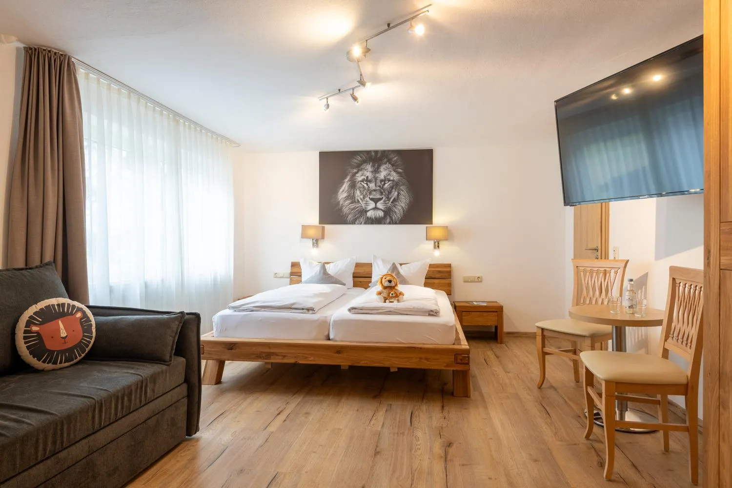 Photo of the whole room, Bed in Familienhotel Löwen