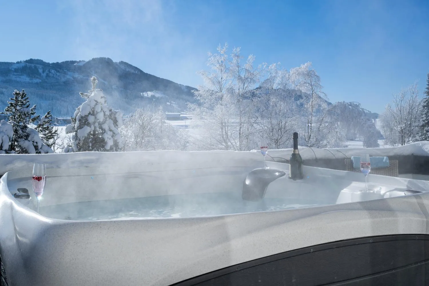 Hot Tub in Familienhotel Löwen