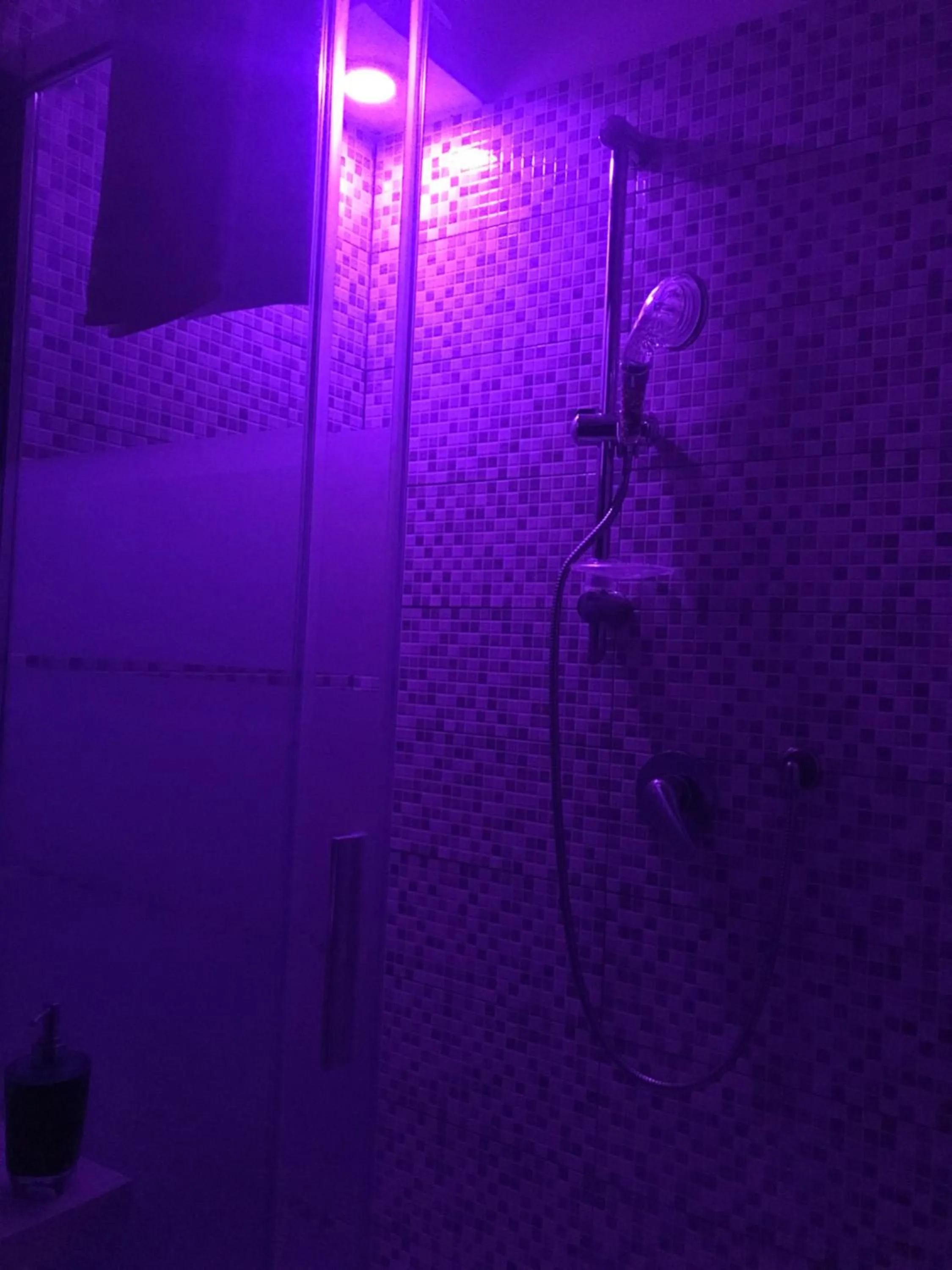 Shower in Jonio B&B