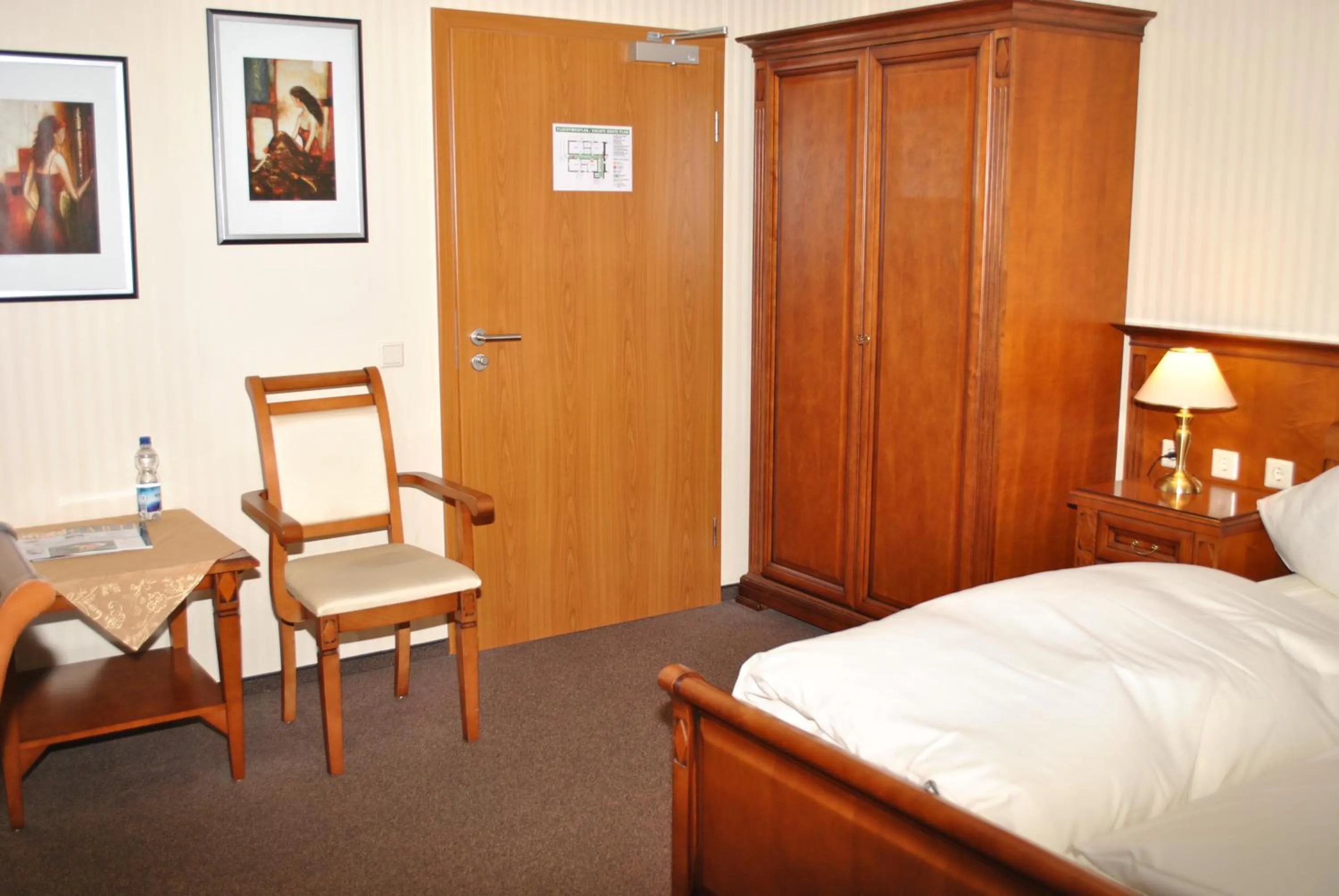 Bed in Waldhotel Rheinbach