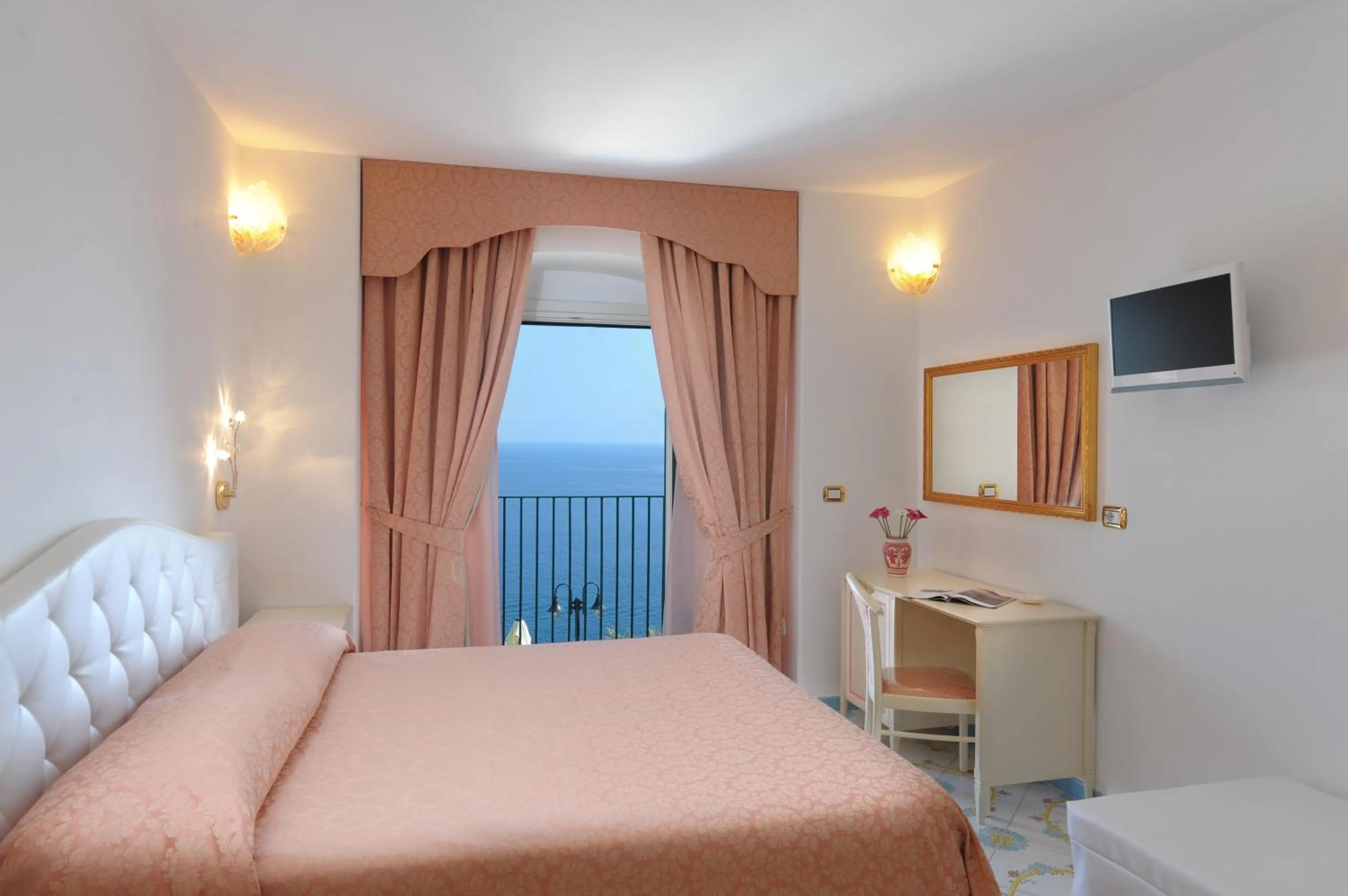 Photo of the whole room, Bed in Hotel Villa Maria Pia