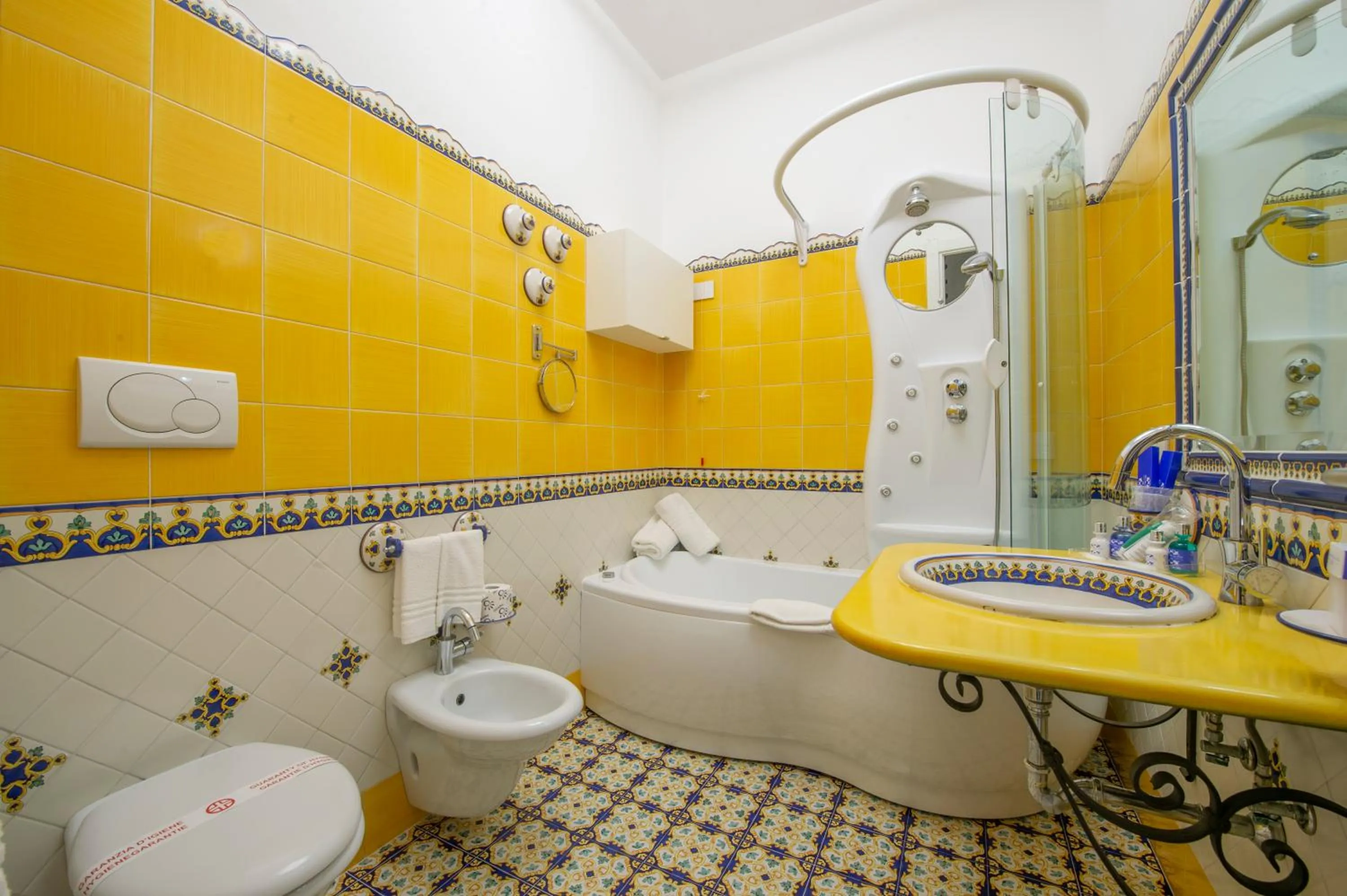 Bathroom in Hotel Villa Maria Pia