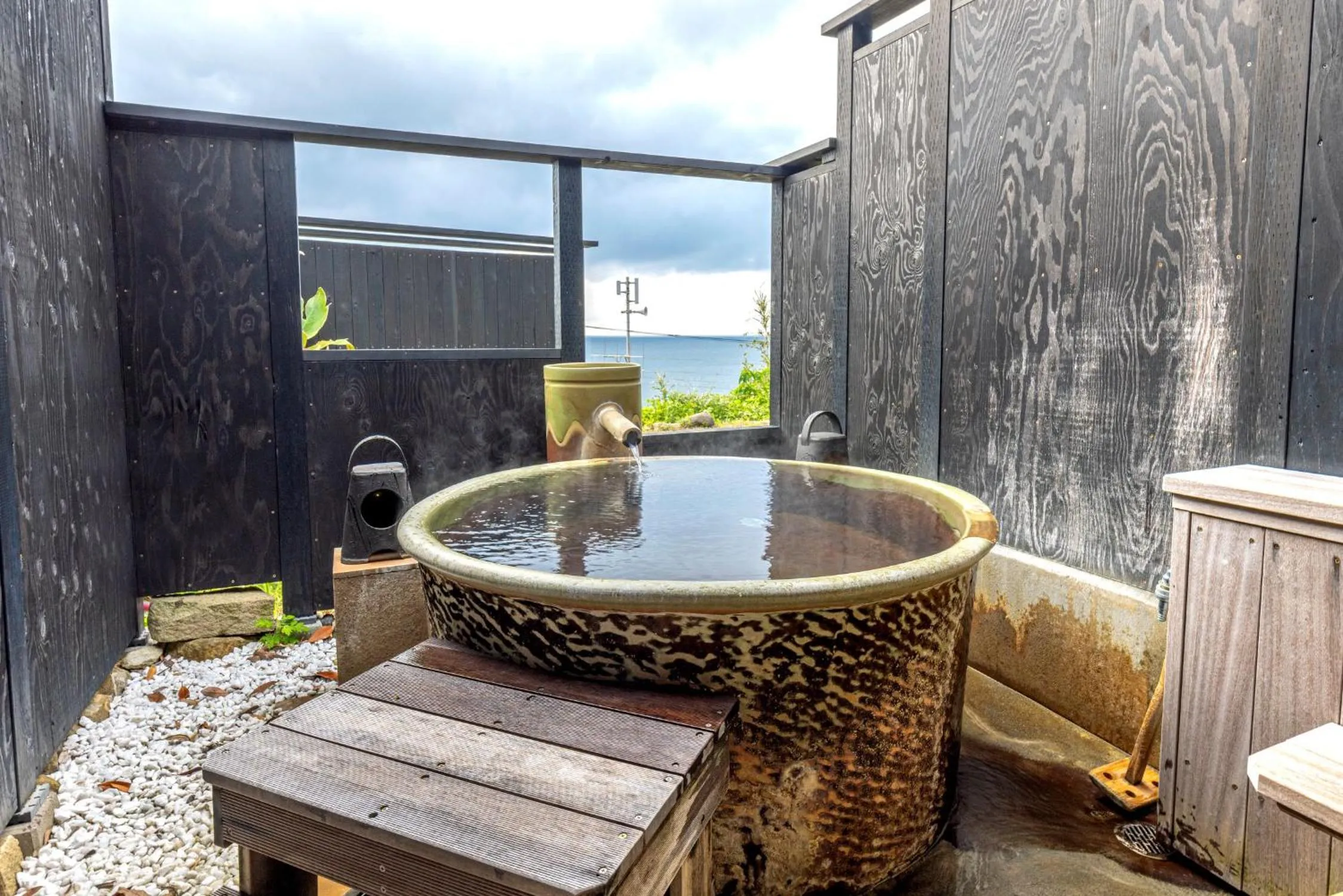 Open Air Bath in Hiina