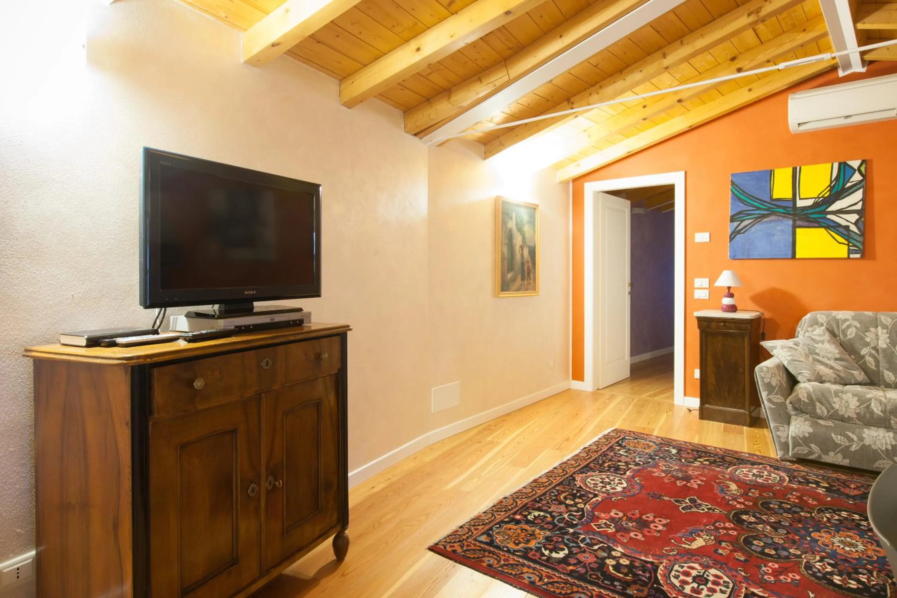 TV and multimedia in Barchi Resort - Apartments & Suites