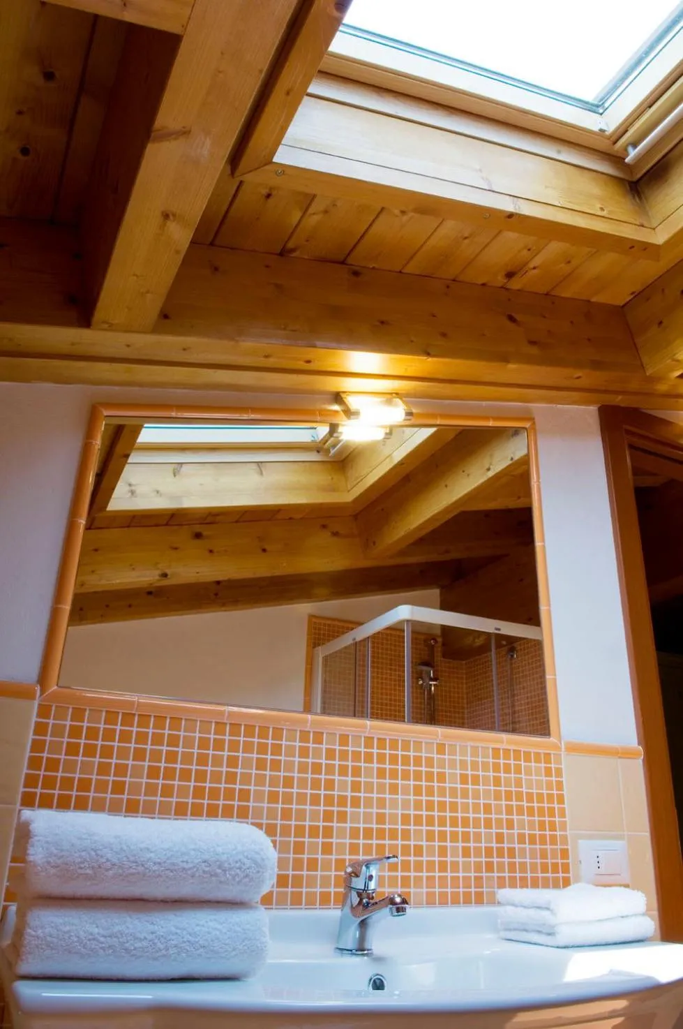 Shower in Barchi Resort - Apartments & Suites