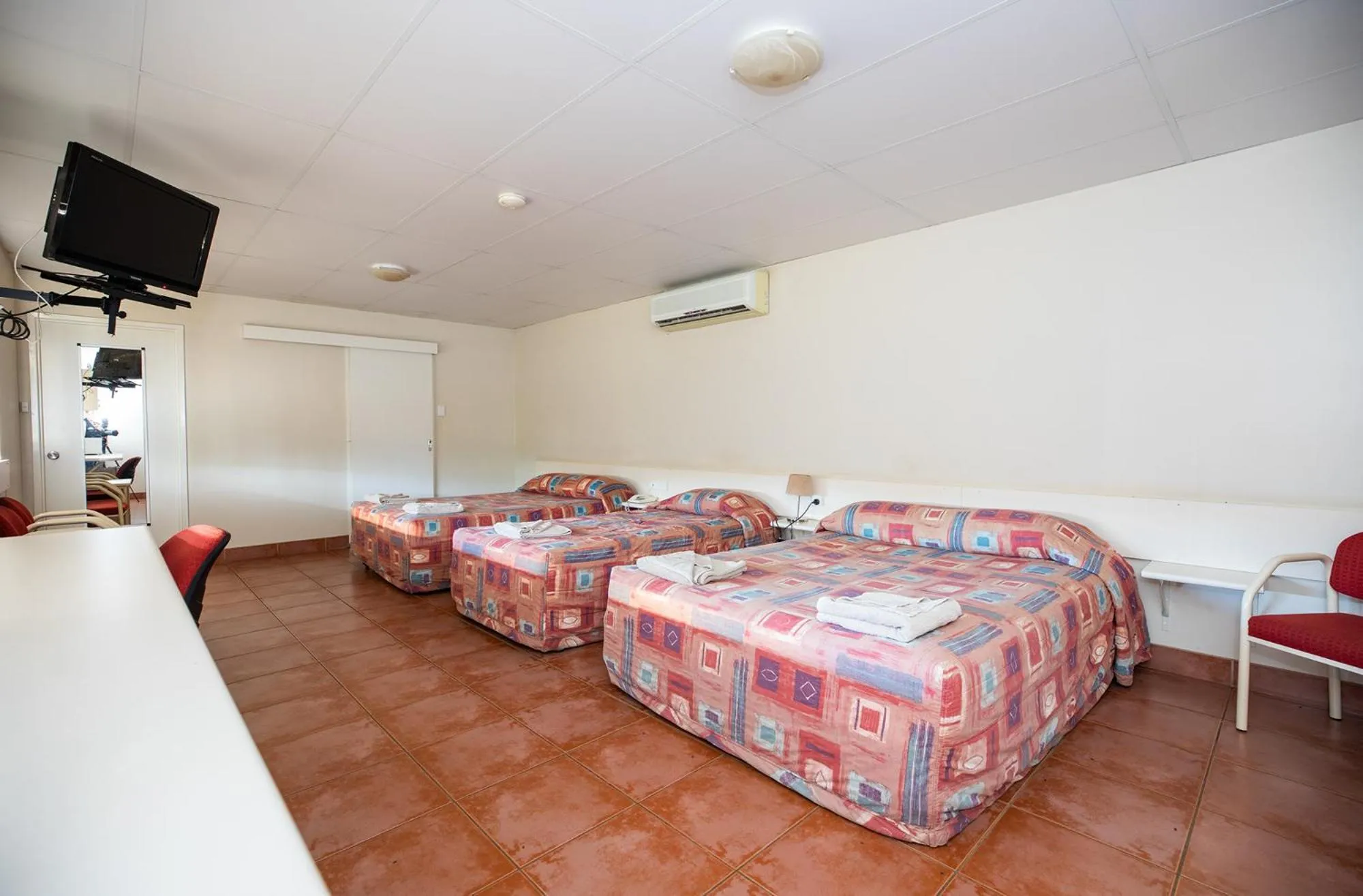 Bed in Leichhardt Hotel Motel Cloncurry