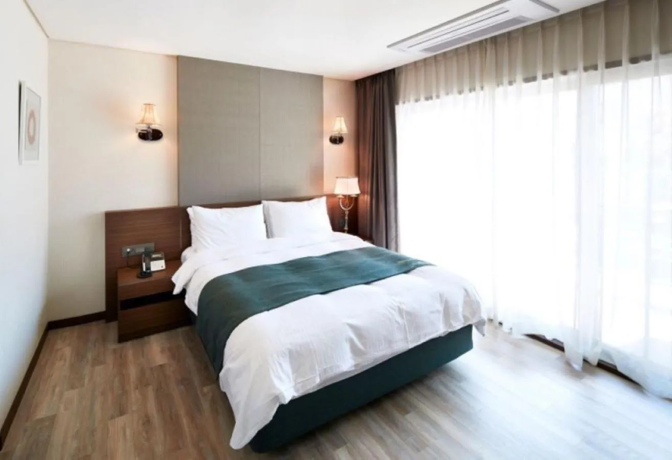 Bed in Hotel Thesoom Forest