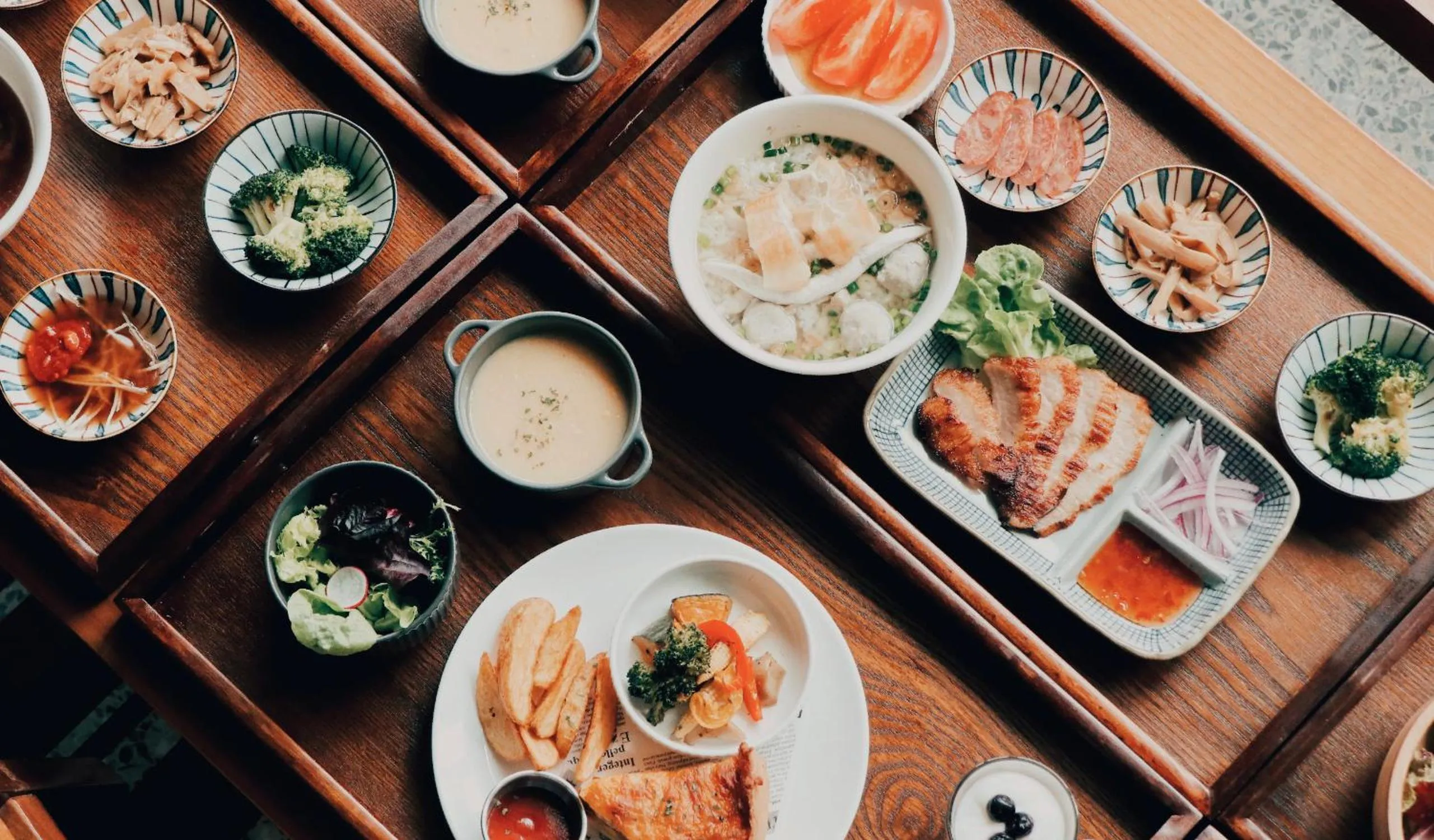 Breakfast in U.I.J Hotel & Hostel