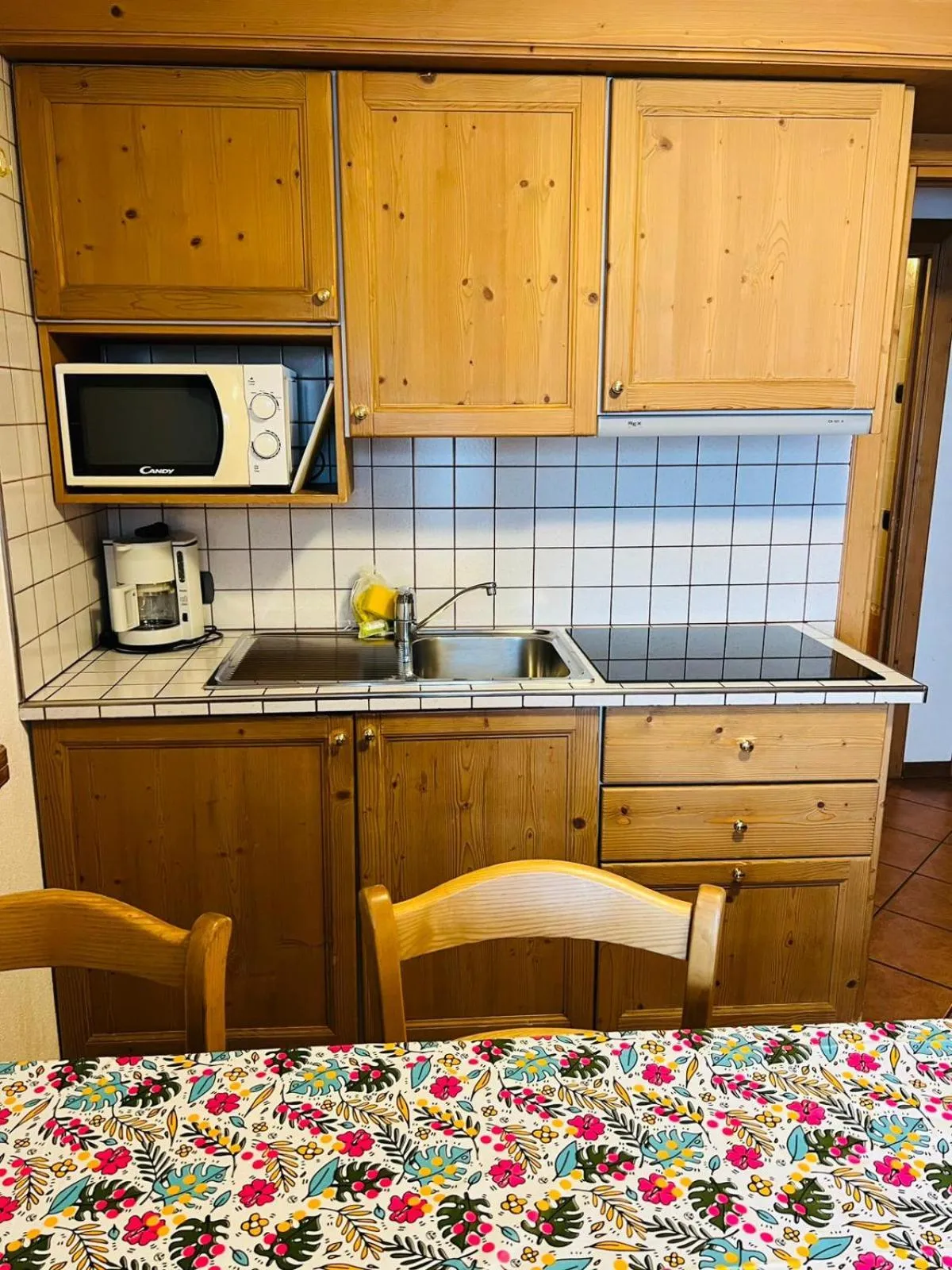 Kitchen or kitchenette in Chalet Del Sole per gruppi