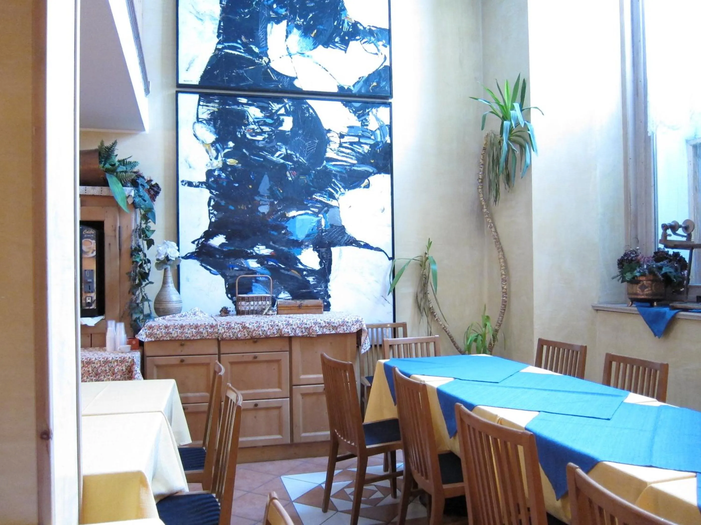 Communal lounge/ TV room in Chalet Del Sole per gruppi