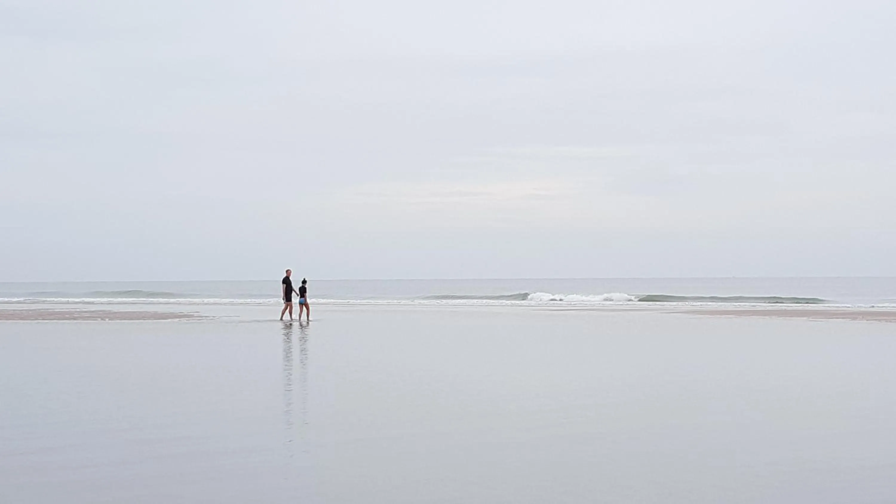 Beach in Rain Cha-am by Obbset