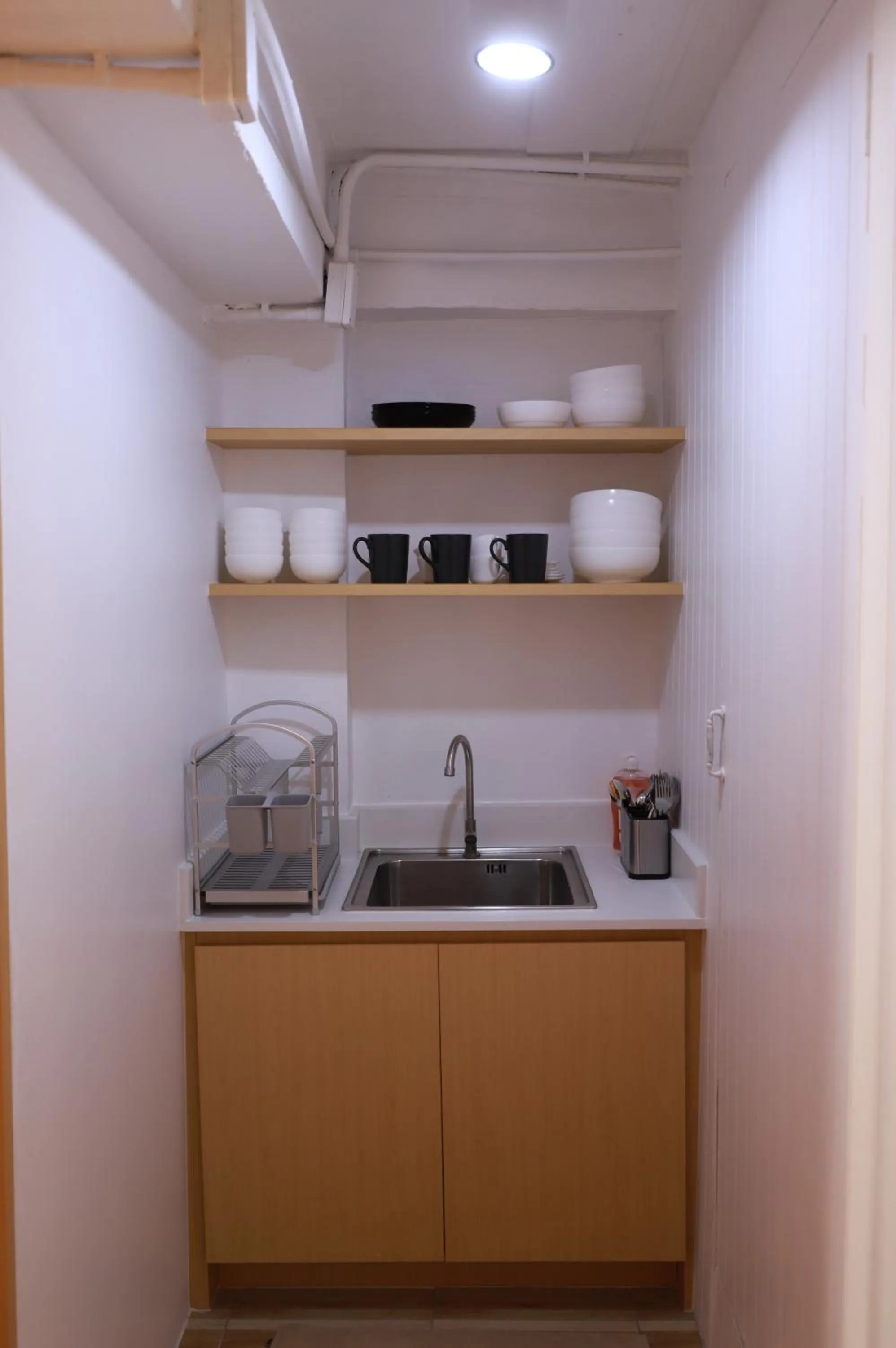 Kitchen or kitchenette in Sovereign Group Hotel at Pratunam