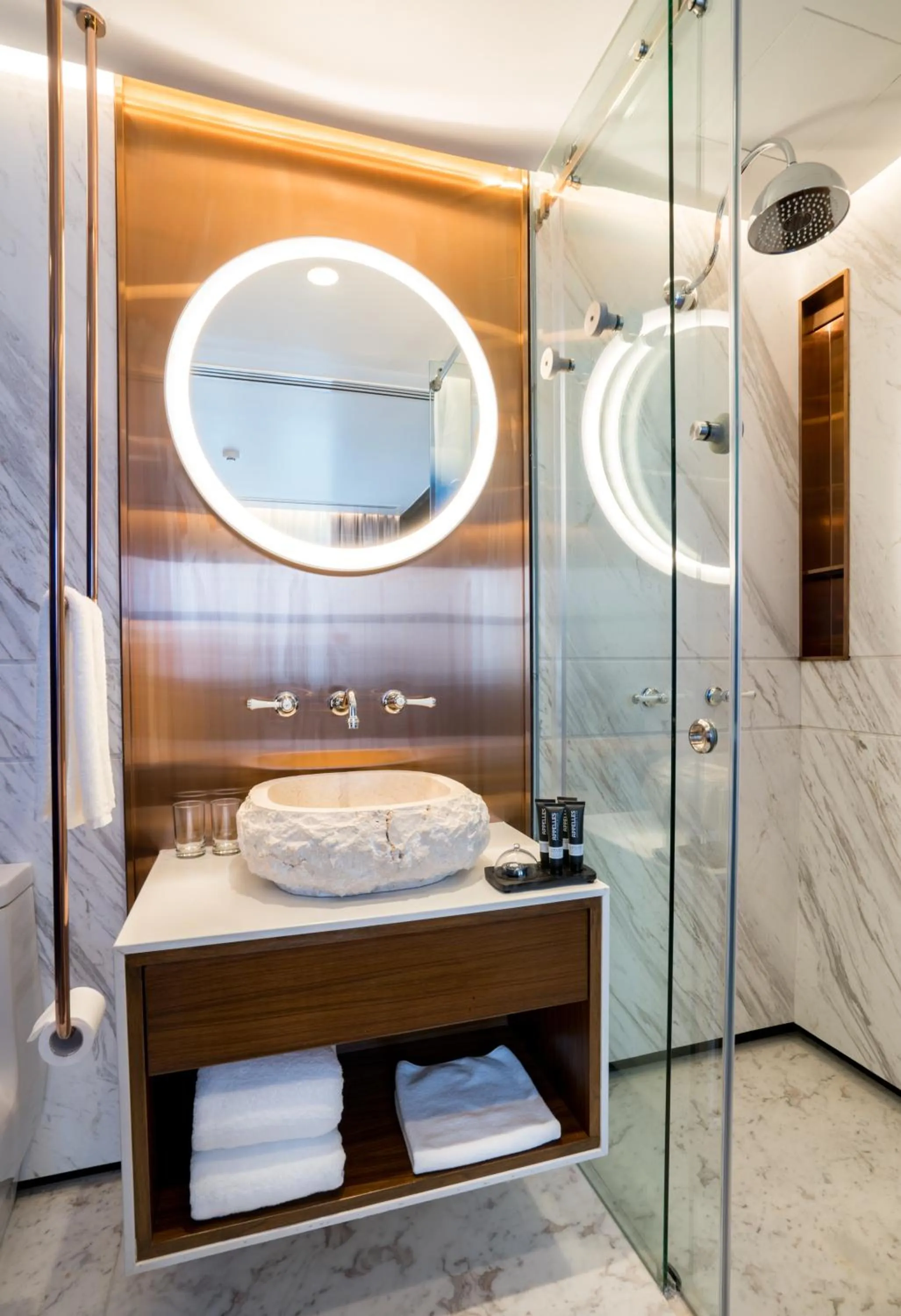 Bathroom in Tien Hotel Georgetown