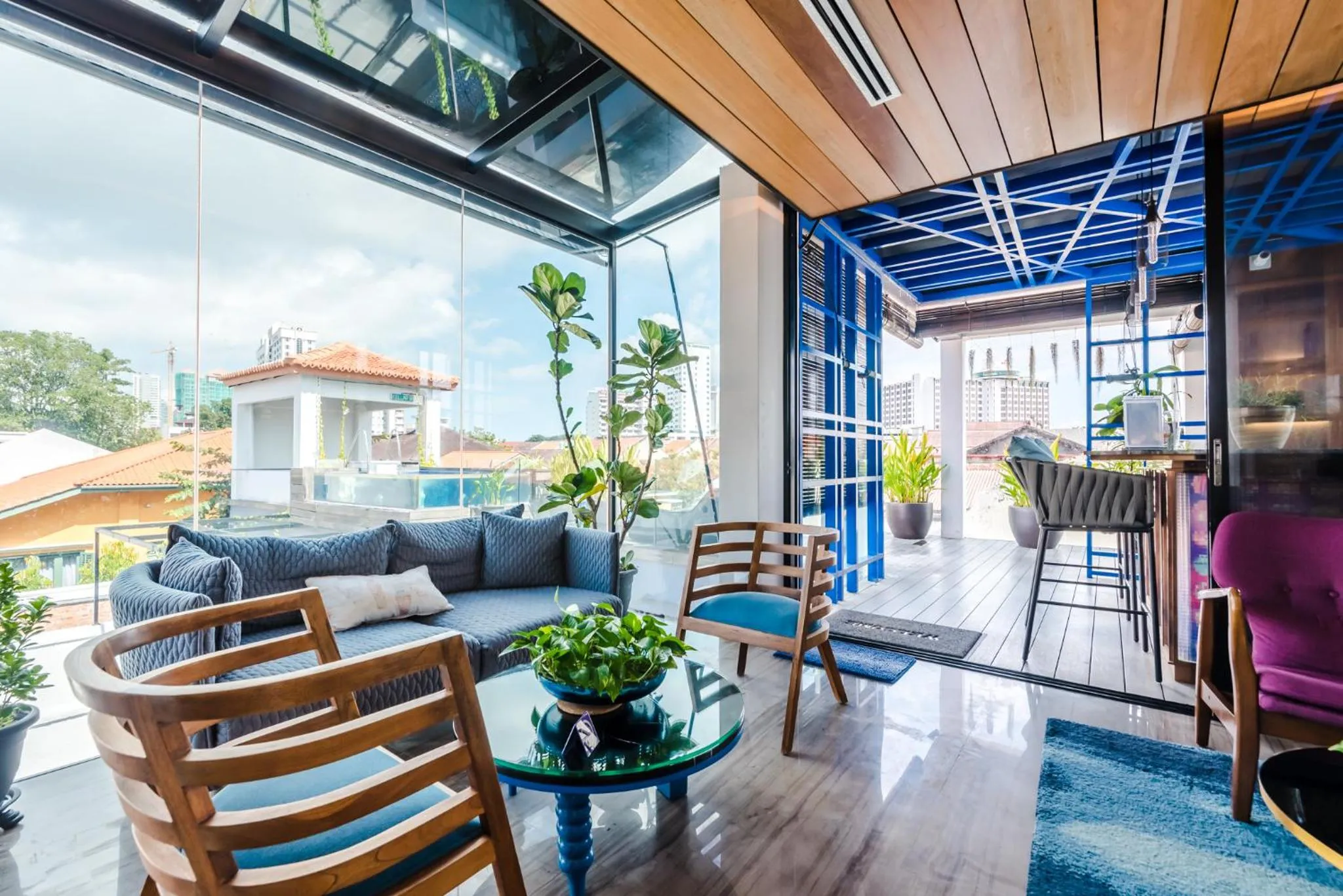 Seating area in Tien Hotel Georgetown