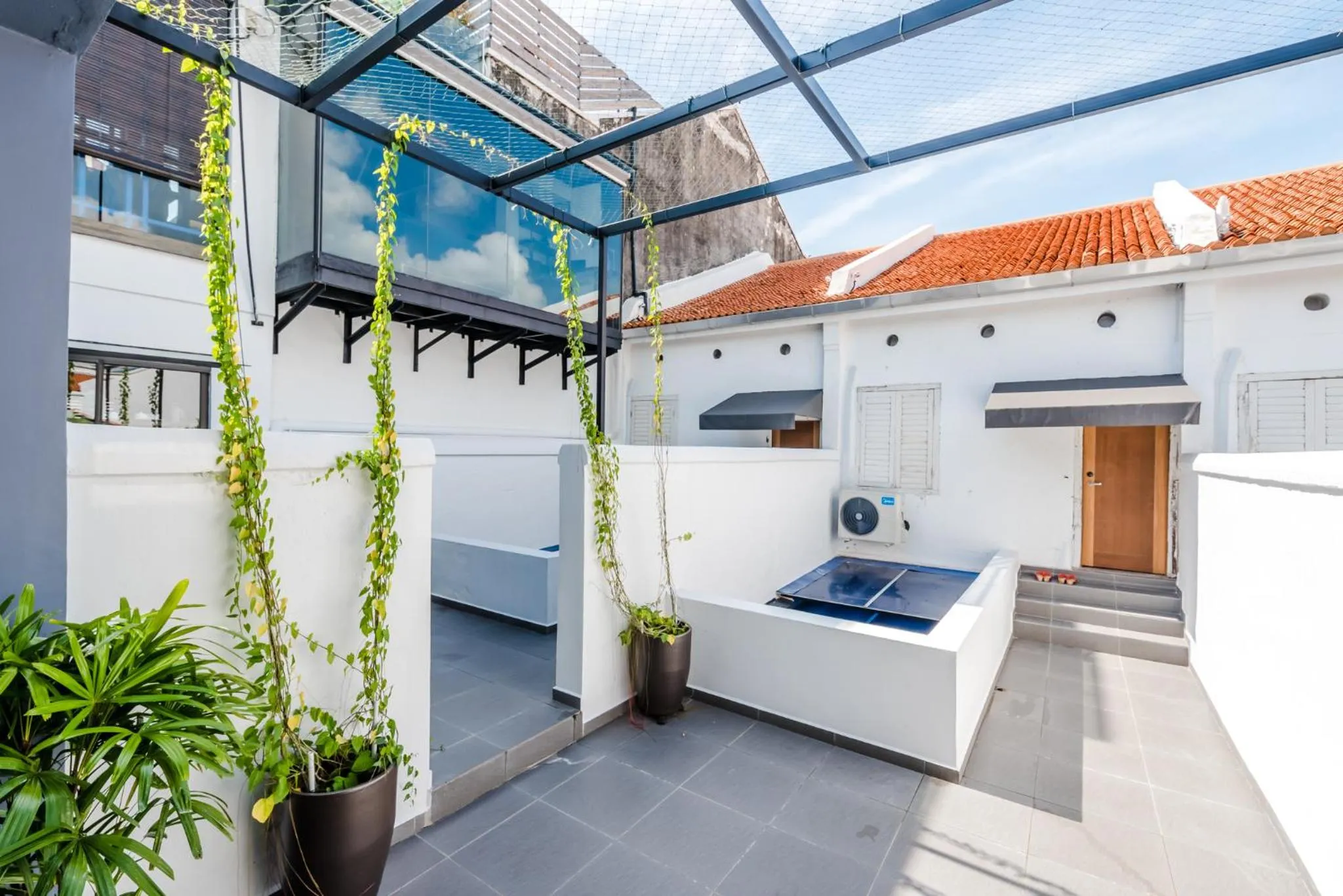 Patio in Tien Hotel Georgetown