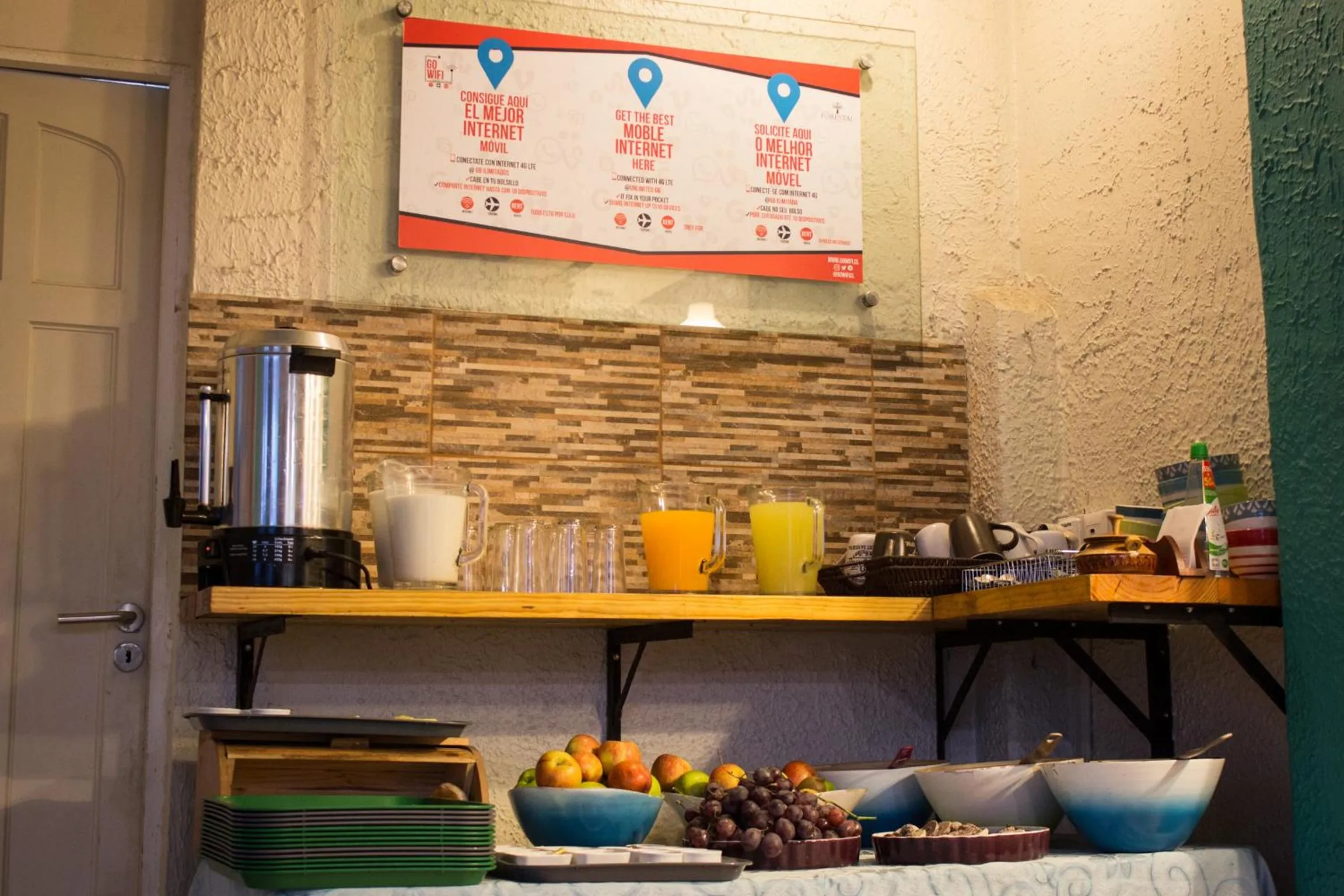 Food and drinks in Hostal Forestal