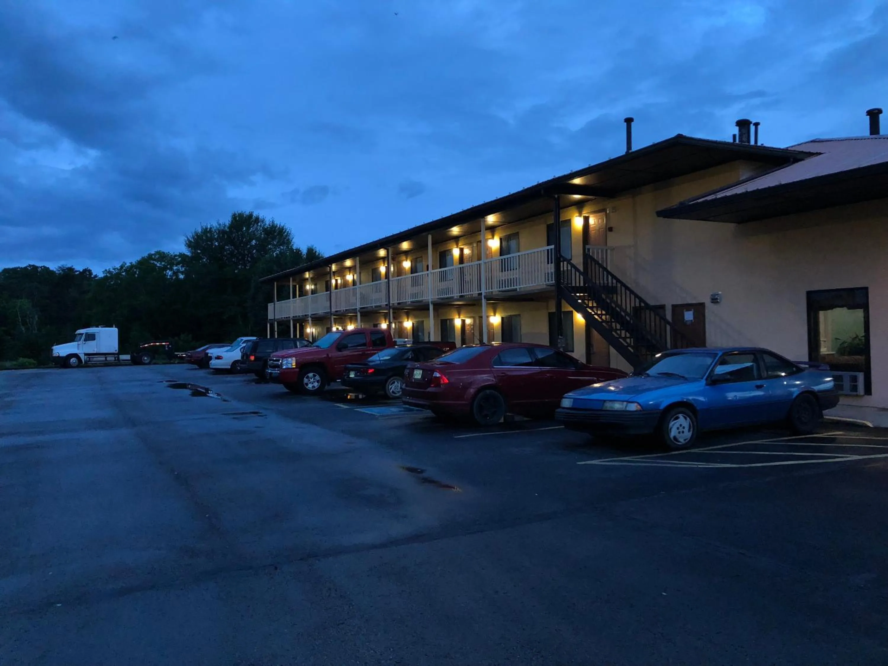 Property building in Motor Inns Of America