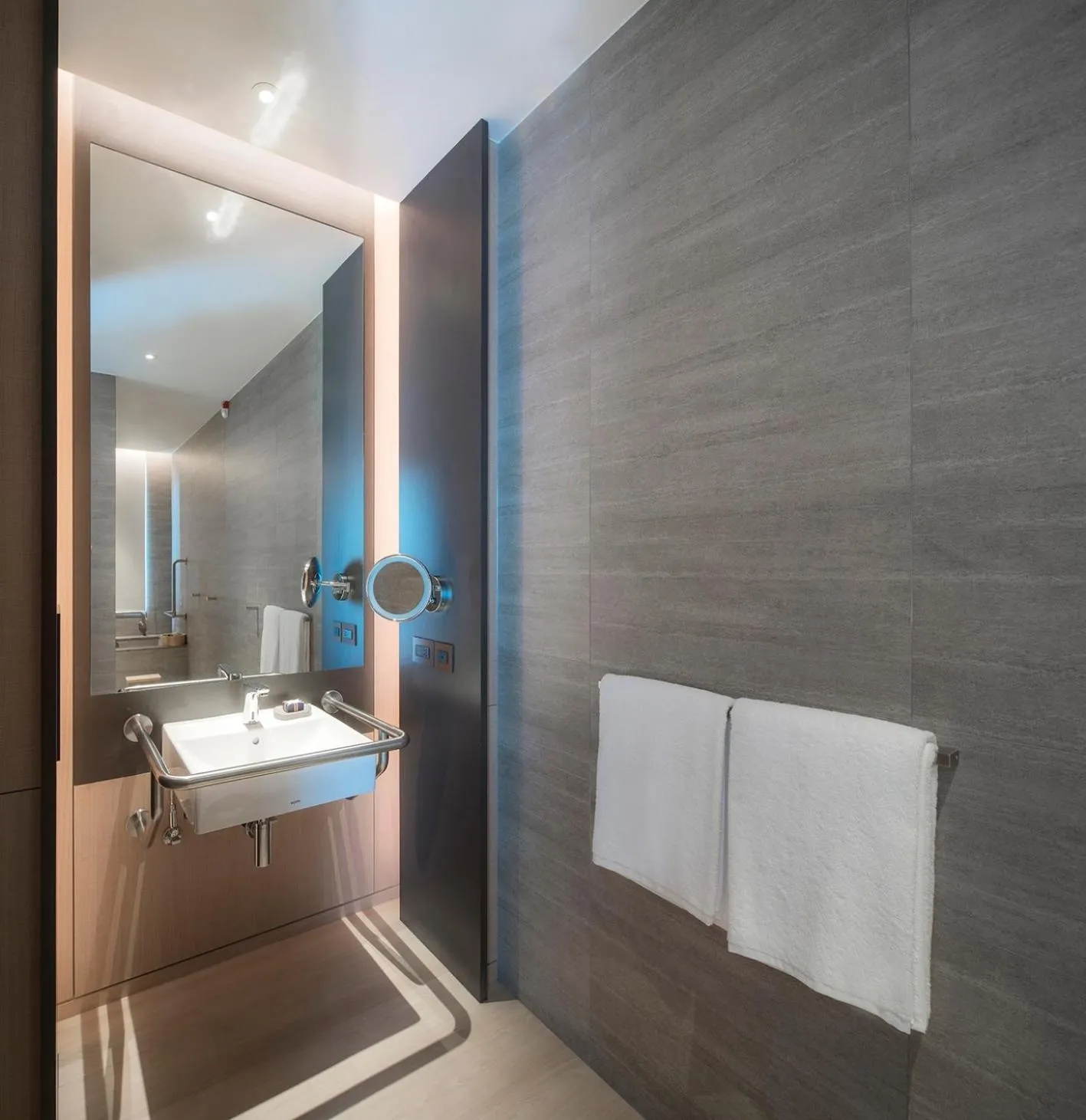 Bathroom in MU Jiaoxi Hotel