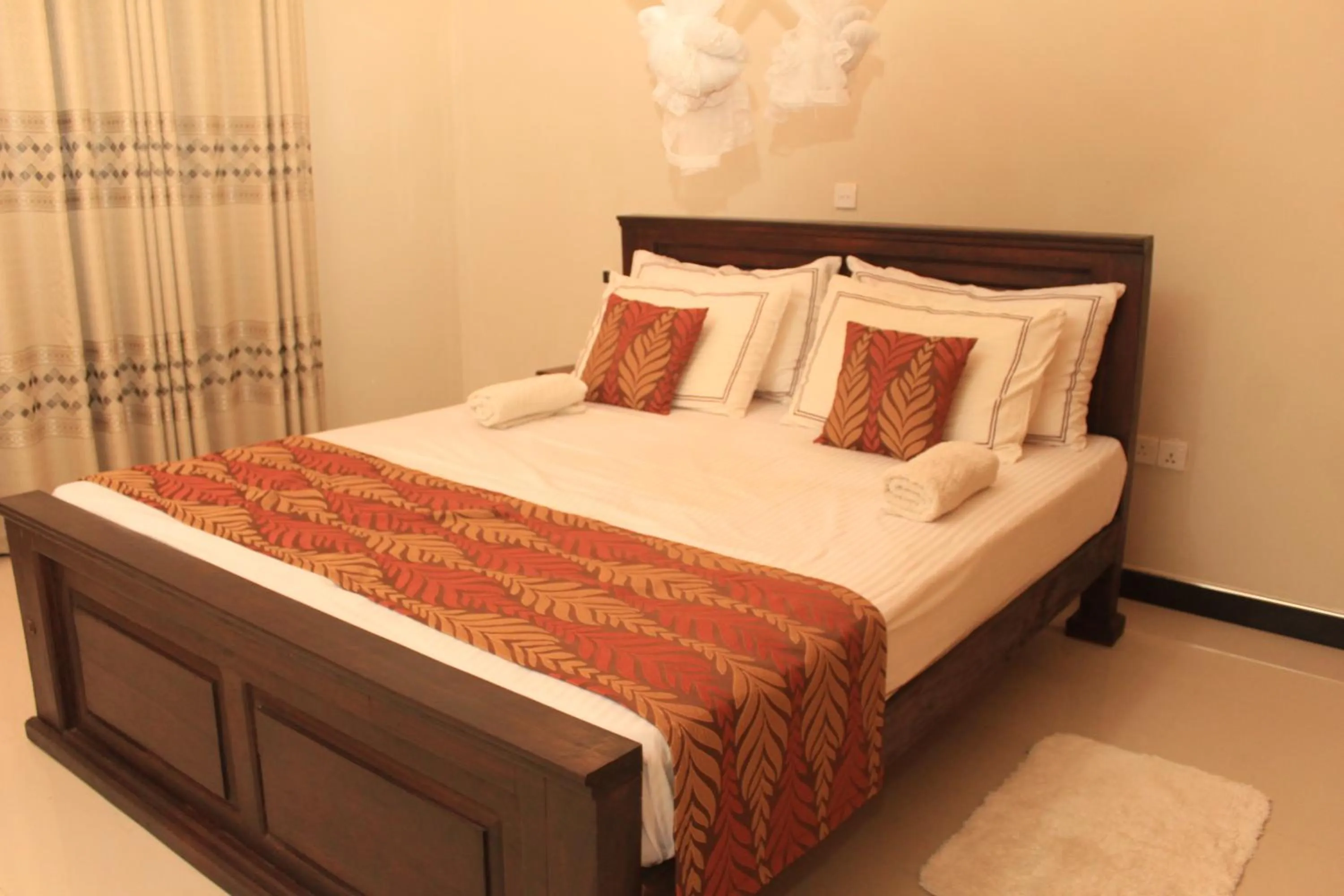 Bedroom, Bed in Serenity Sigiri Resort