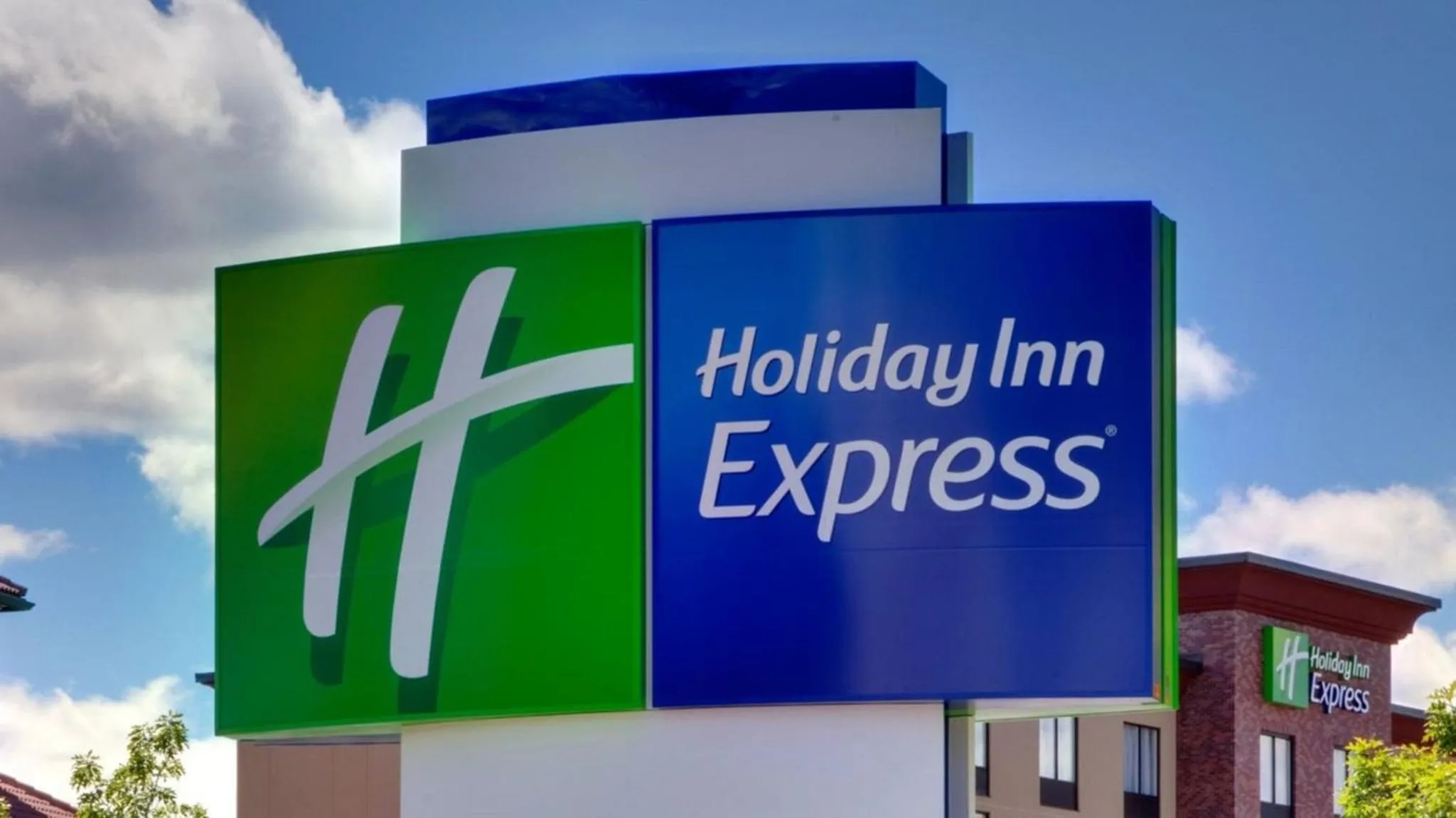Property building in Holiday Inn Express & Suites Kitchener Southeast by IHG