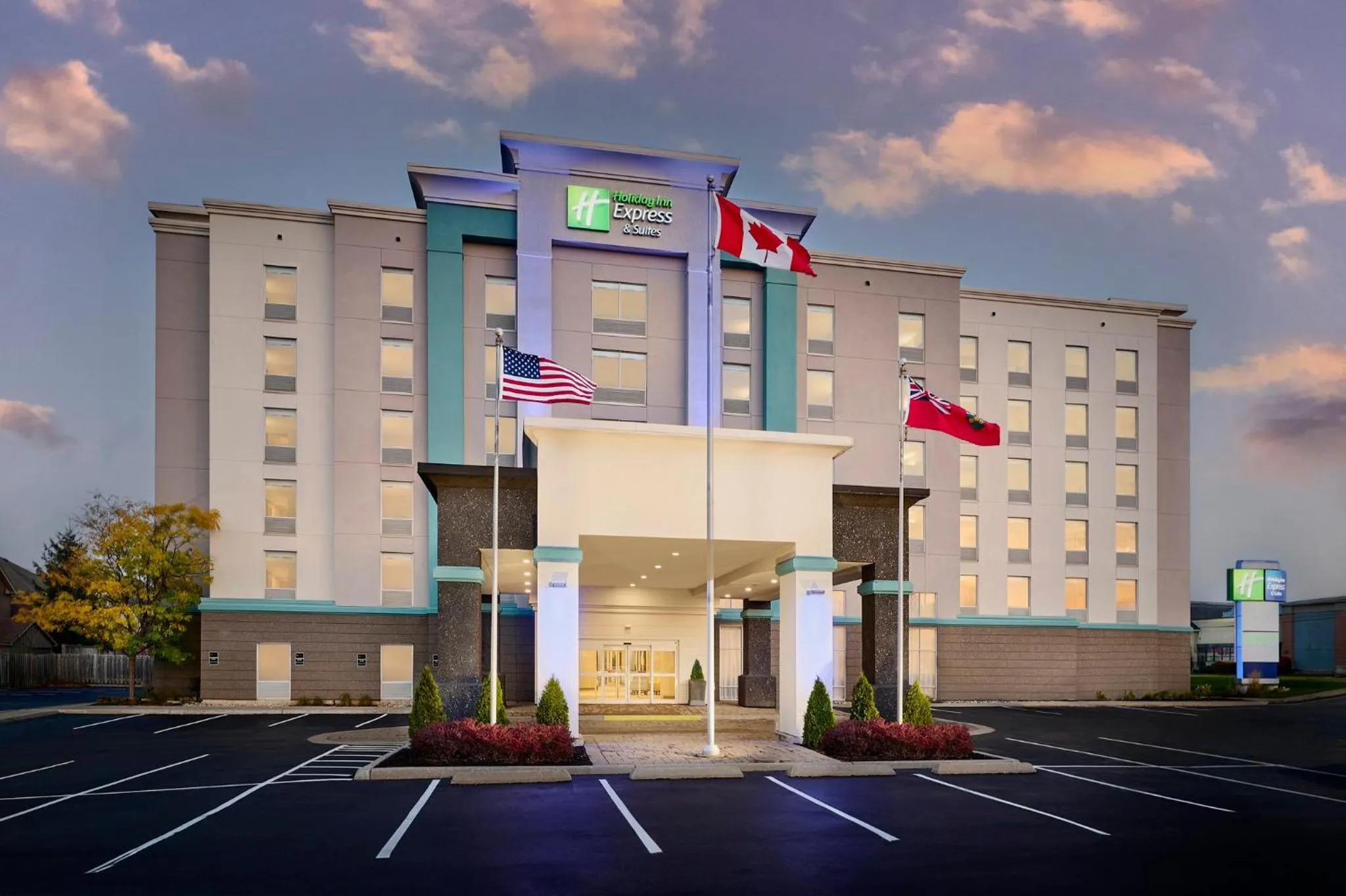 Property building in Holiday Inn Express & Suites Kitchener Southeast by IHG