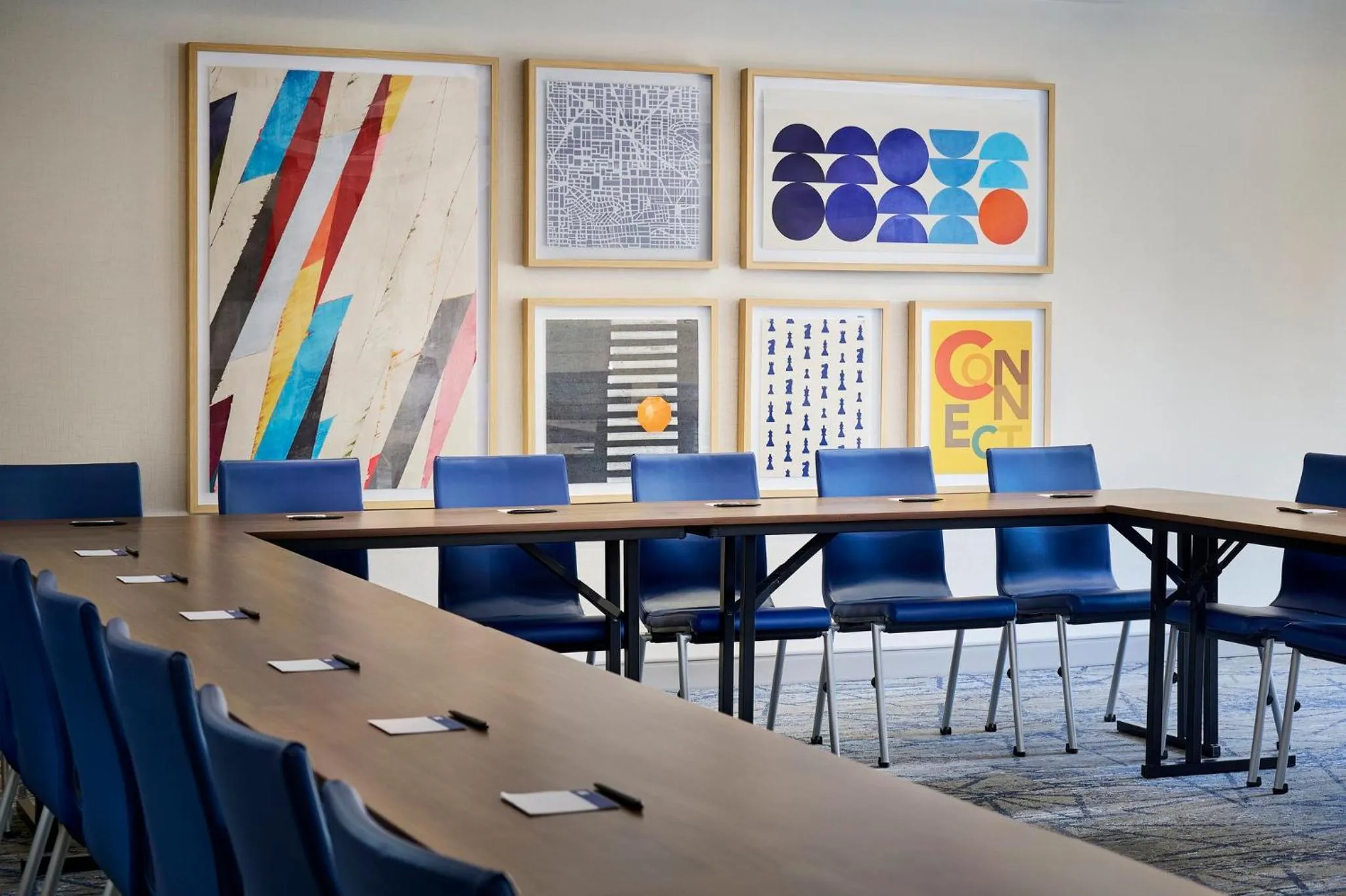 Meeting/conference room in Holiday Inn Express & Suites Kitchener Southeast by IHG