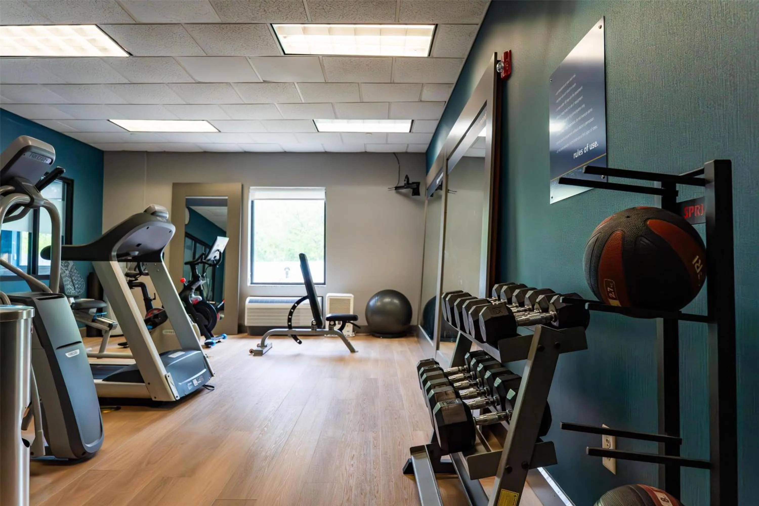 Fitness centre/facilities in Hampton Inn Turnersville