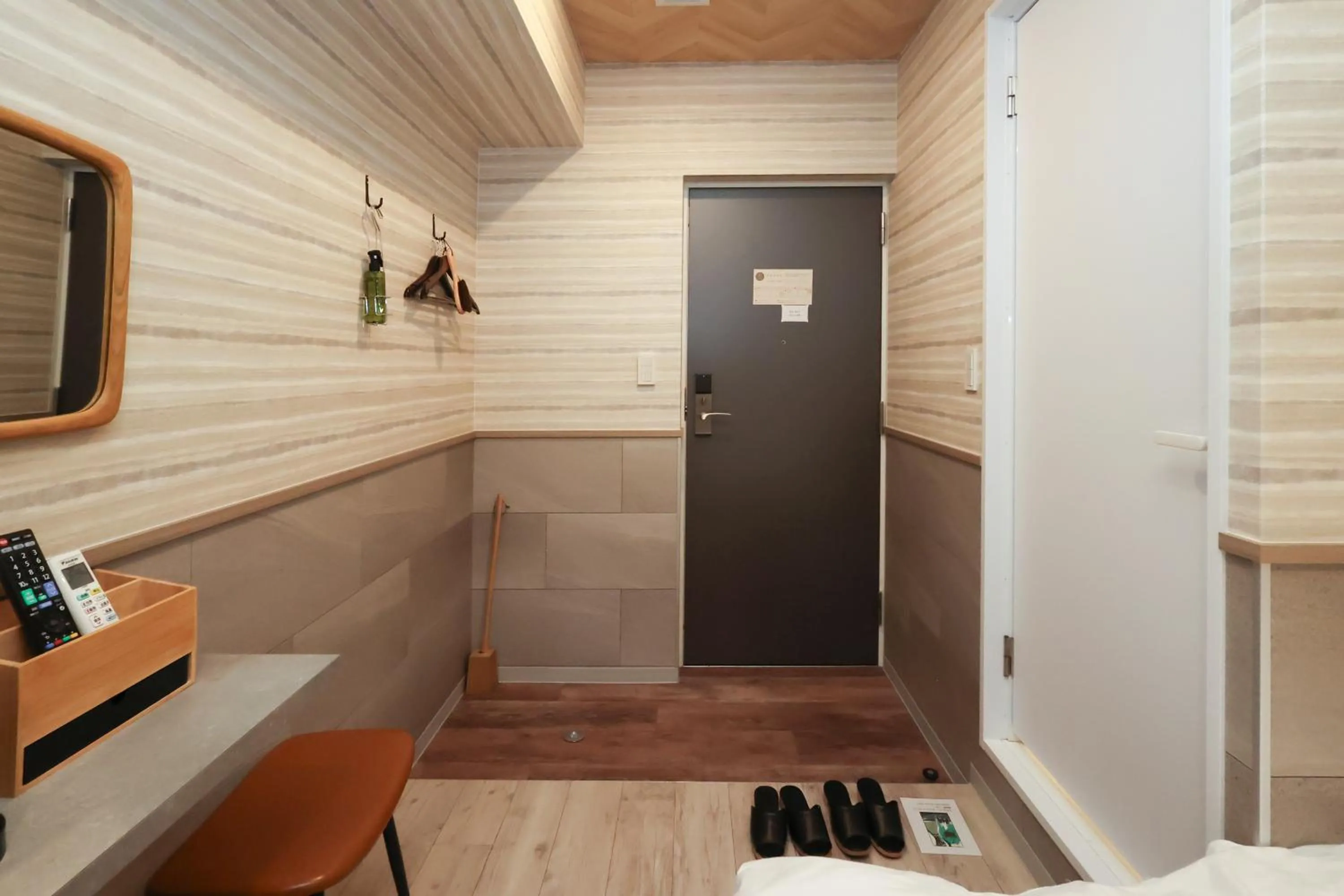 room service in Kamon Hotel Namba