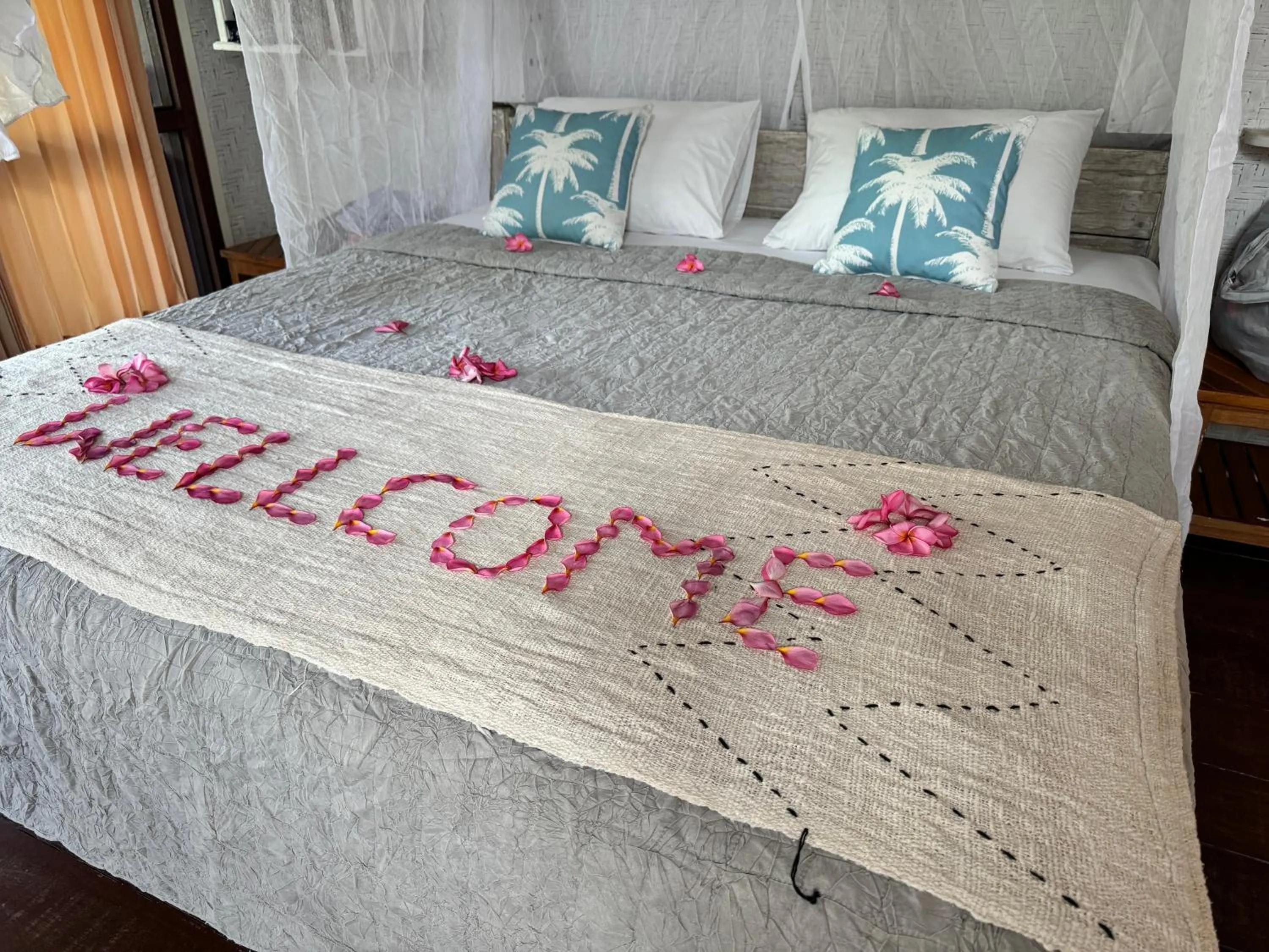 Bed in Omala Village Gili Air