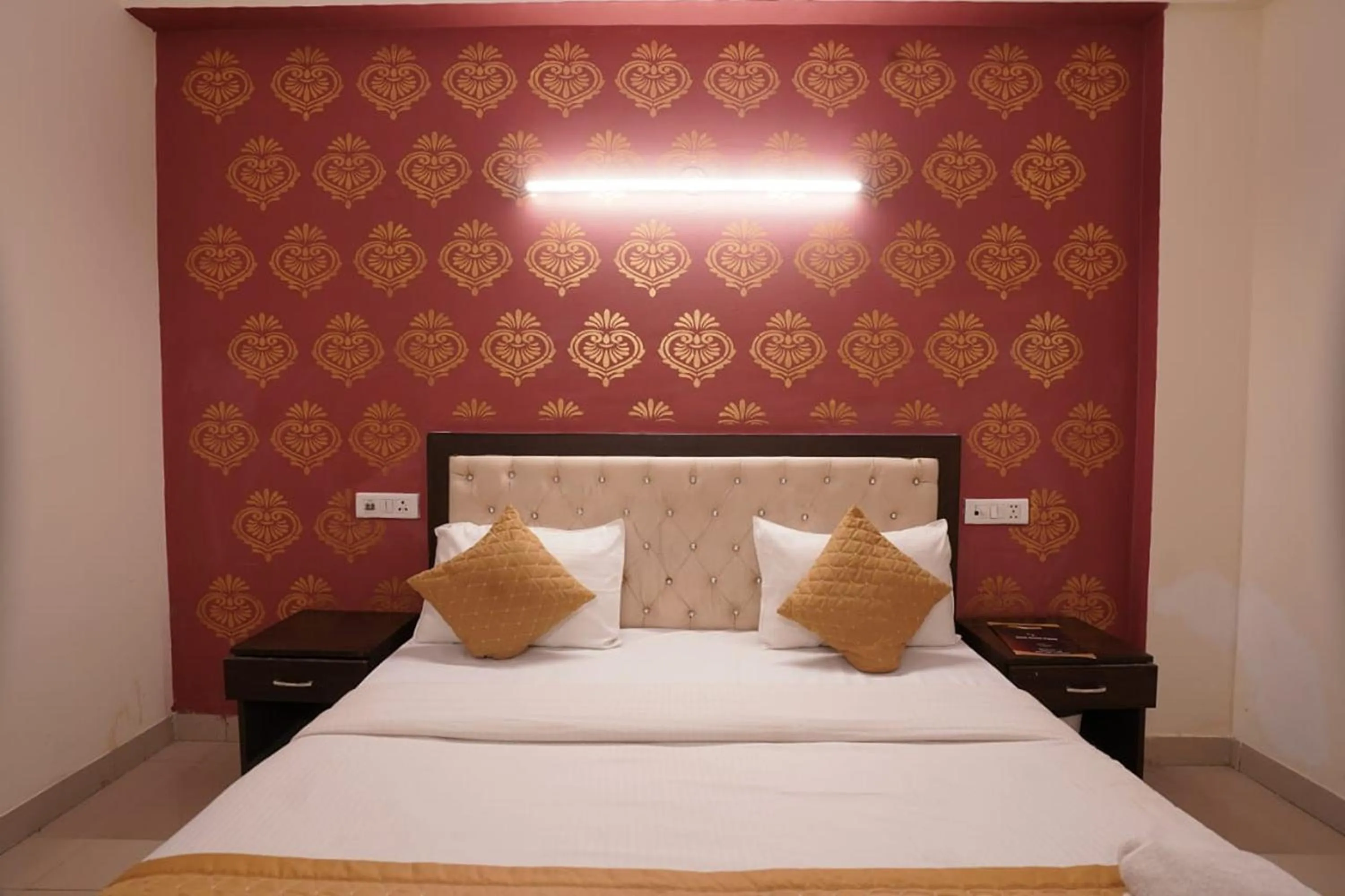 Bedroom, Bed in Hotel Tourist Palace