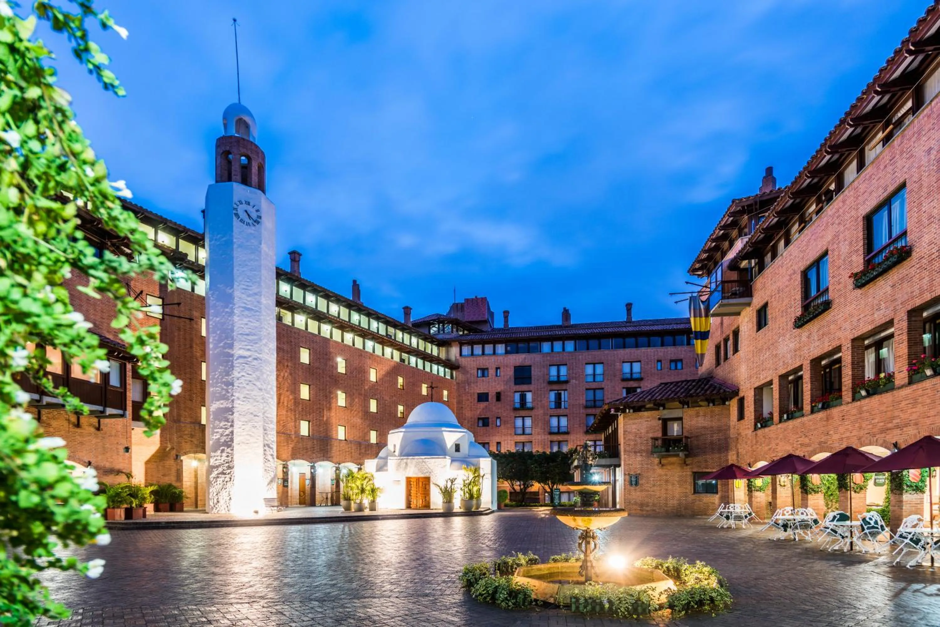 Facade/entrance in Travelers Condominio Plenitud