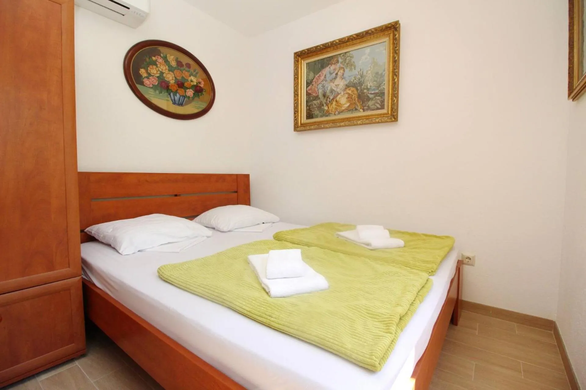 Bed in Apartments Mrkus