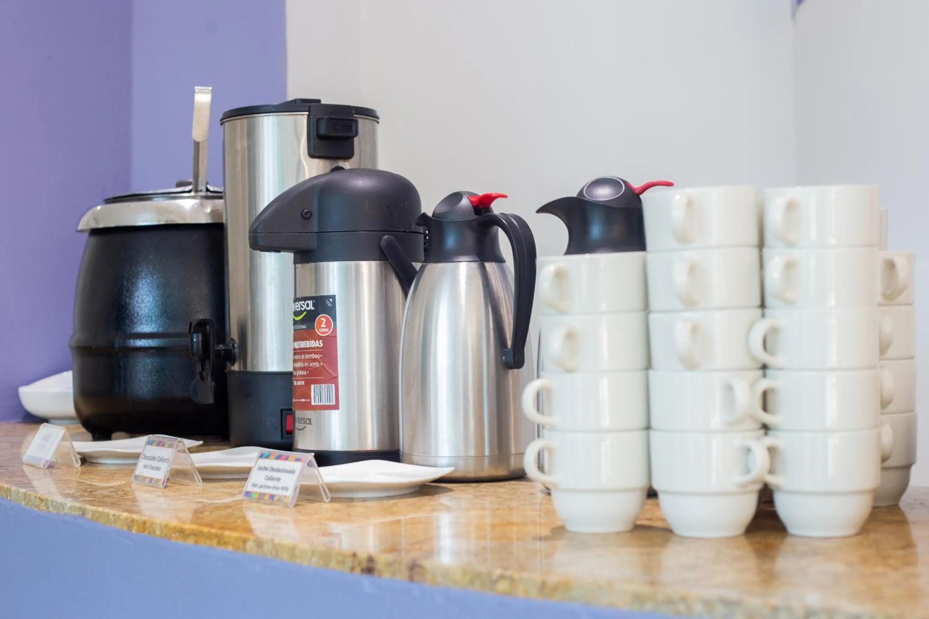Coffee/tea facilities in Hotel Oceania Cartagena
