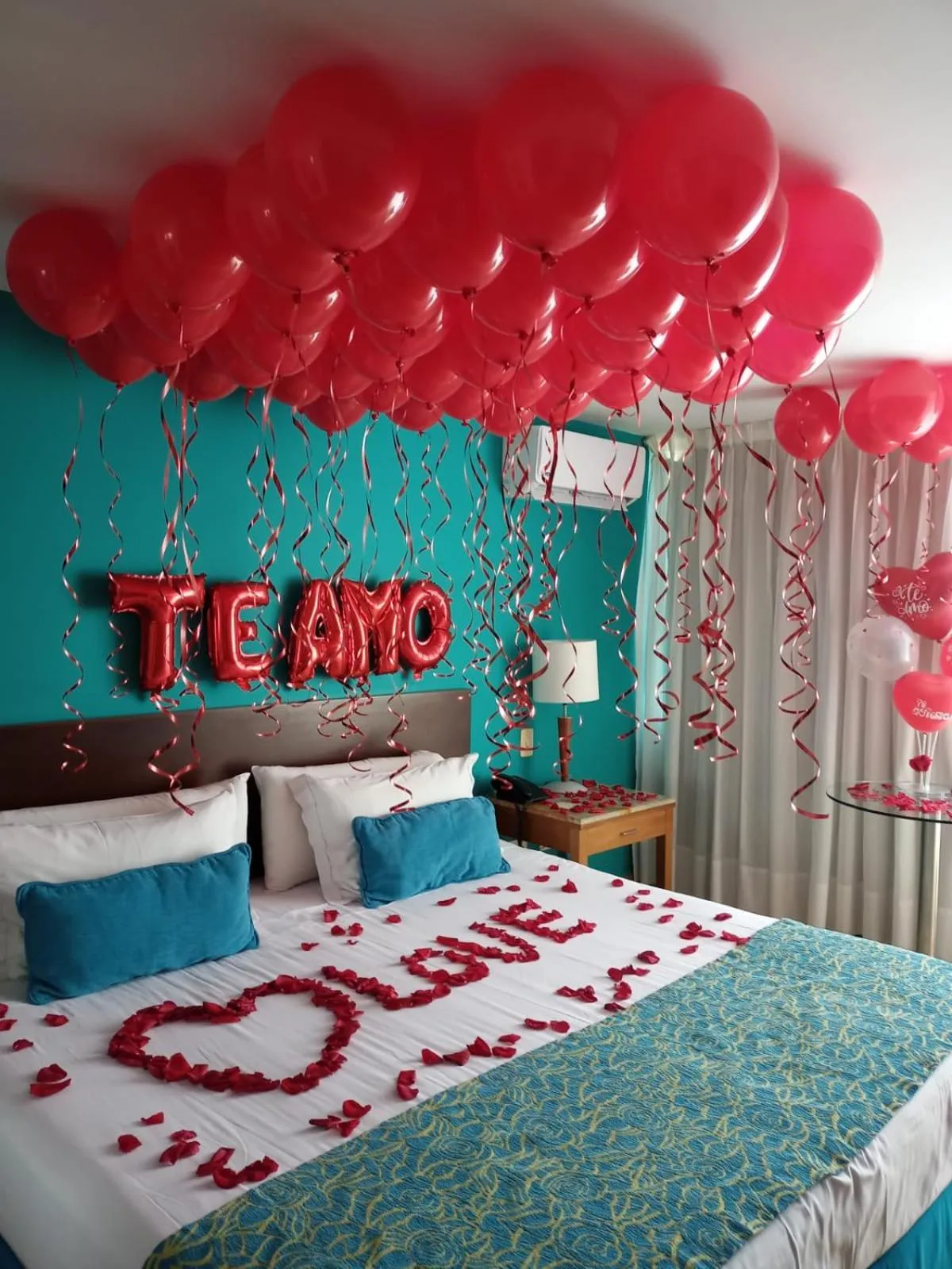 Photo of the whole room, Bed in Hotel Oceania Cartagena