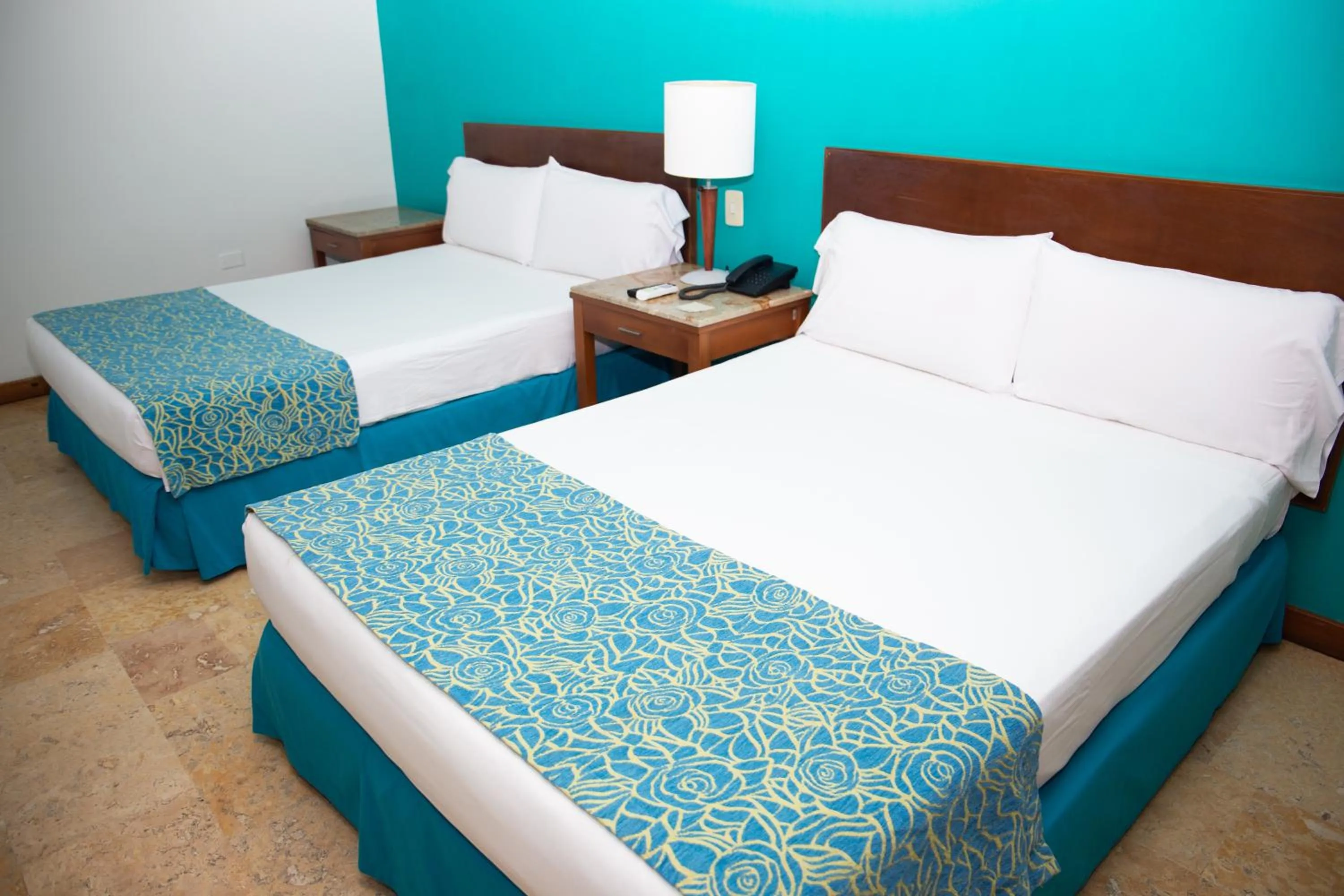 Photo of the whole room, Bed in Hotel Oceania Cartagena