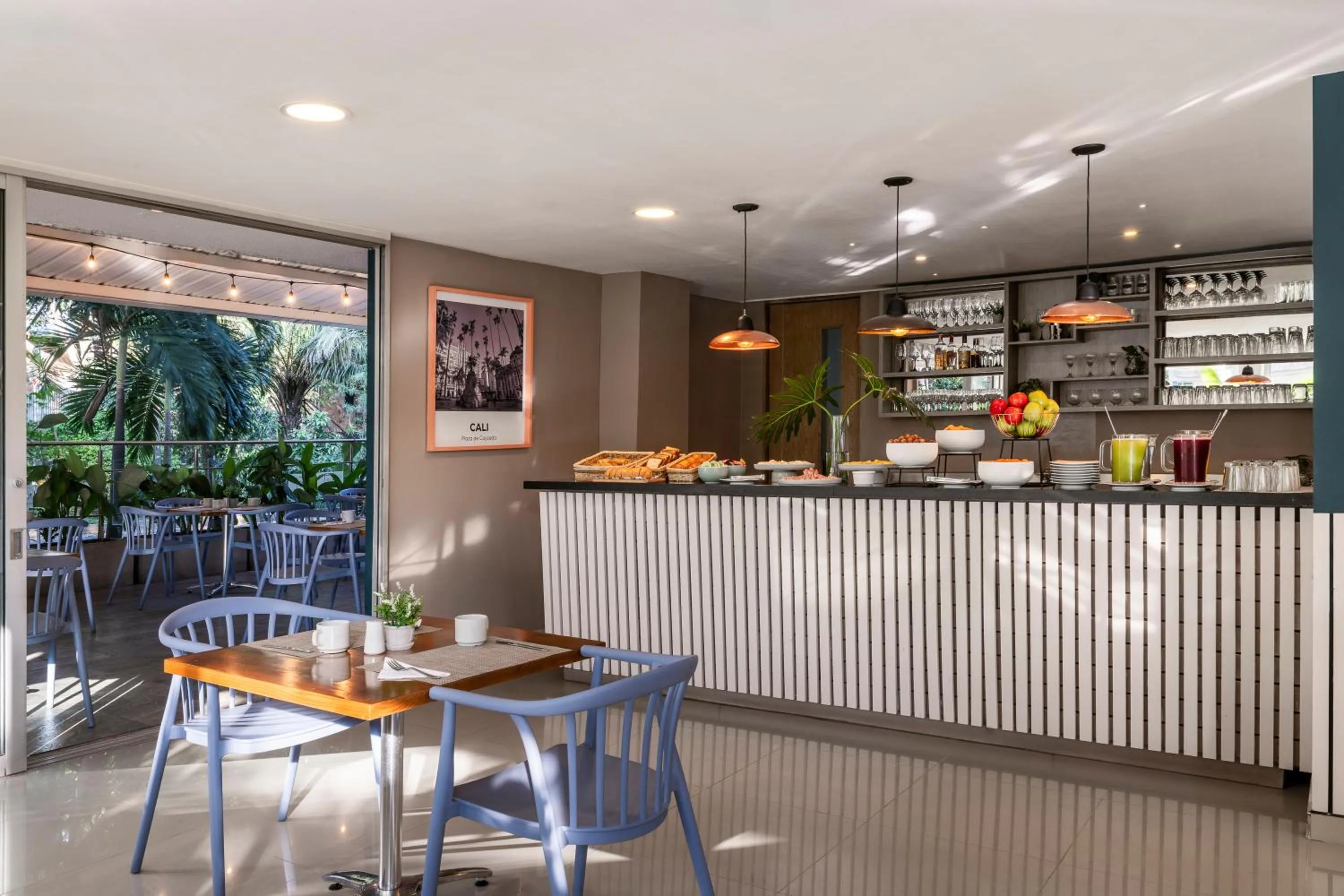 Restaurant/places to eat in Hotel MS Chipichape Plus