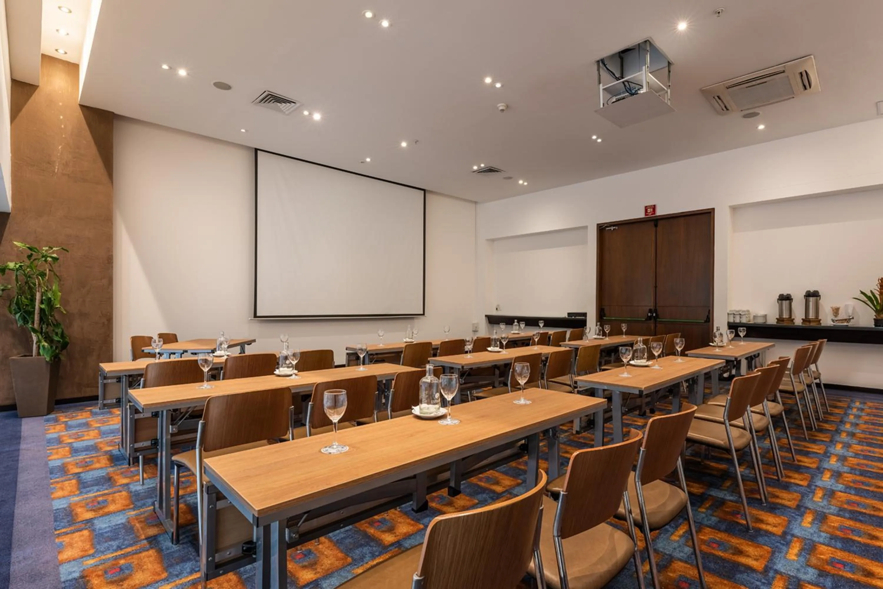Meeting/conference room in Hotel Estelar Milla De Oro