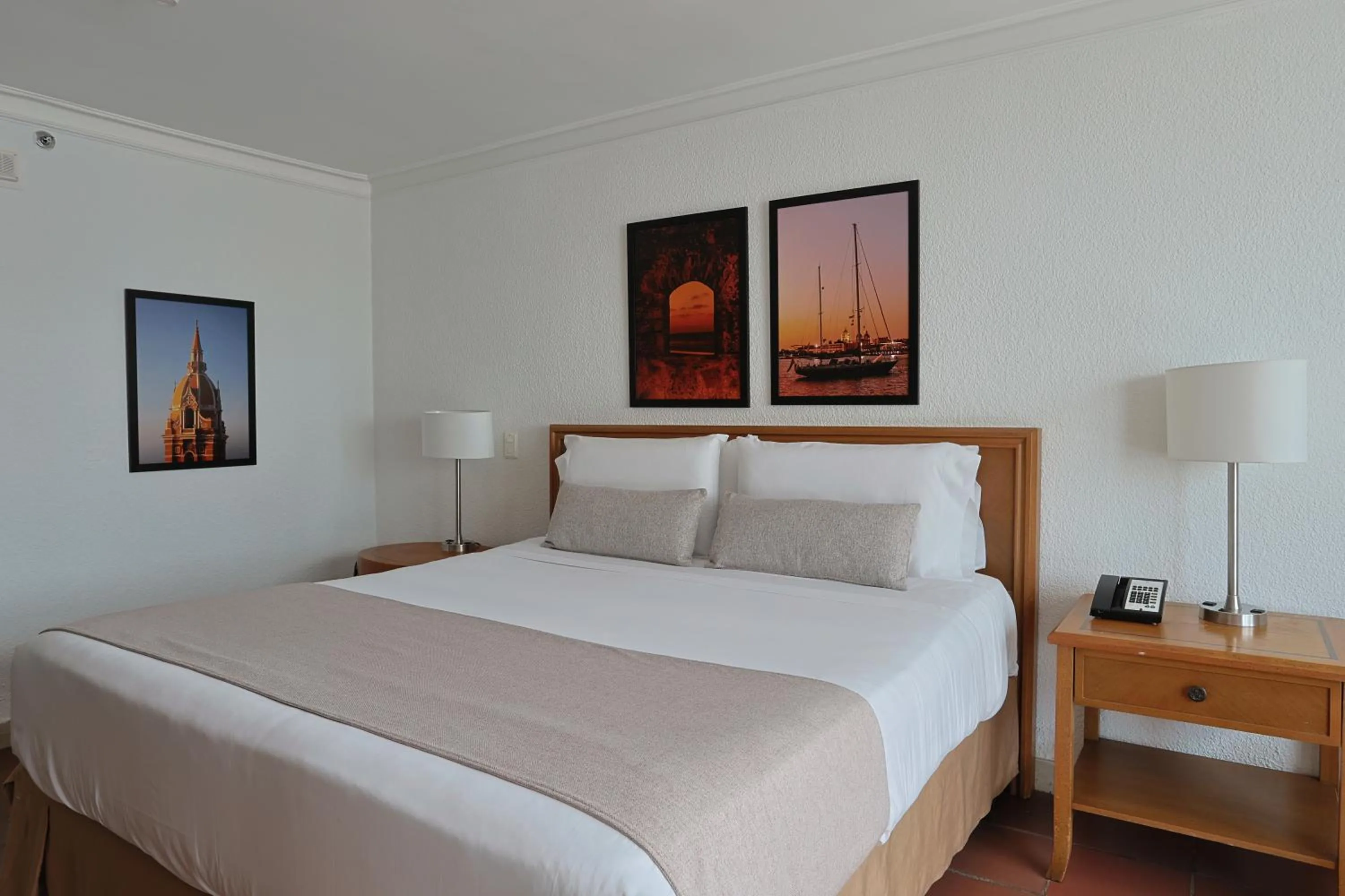 Bed in Hotel Almirante Cartagena Colombia