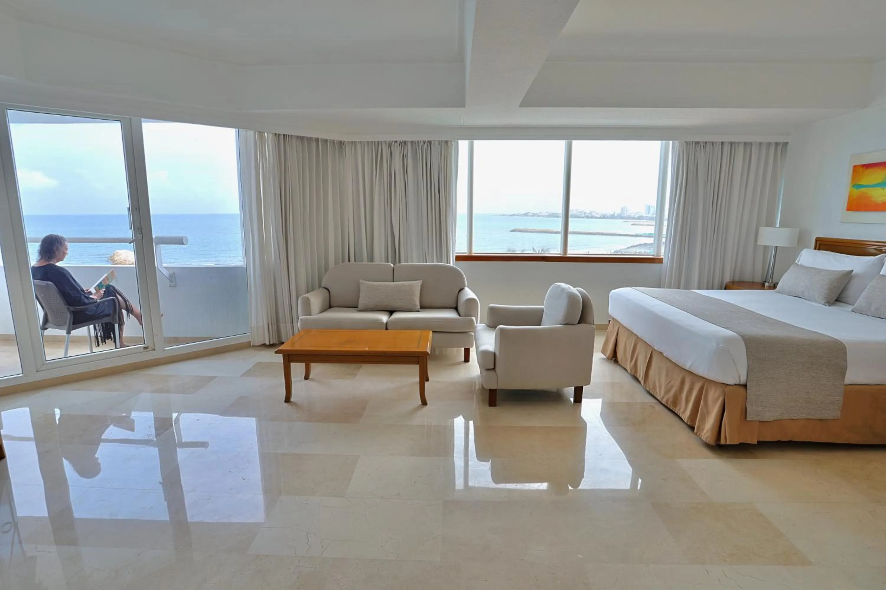 Bed in Hotel Almirante Cartagena Colombia