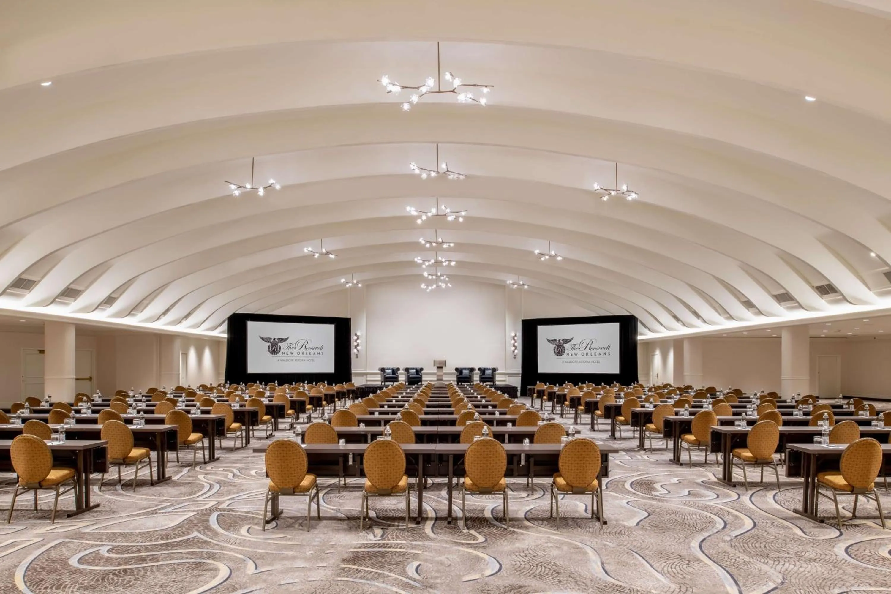Meeting/conference room in The Roosevelt Hotel New Orleans - Waldorf Astoria Hotels & Resorts